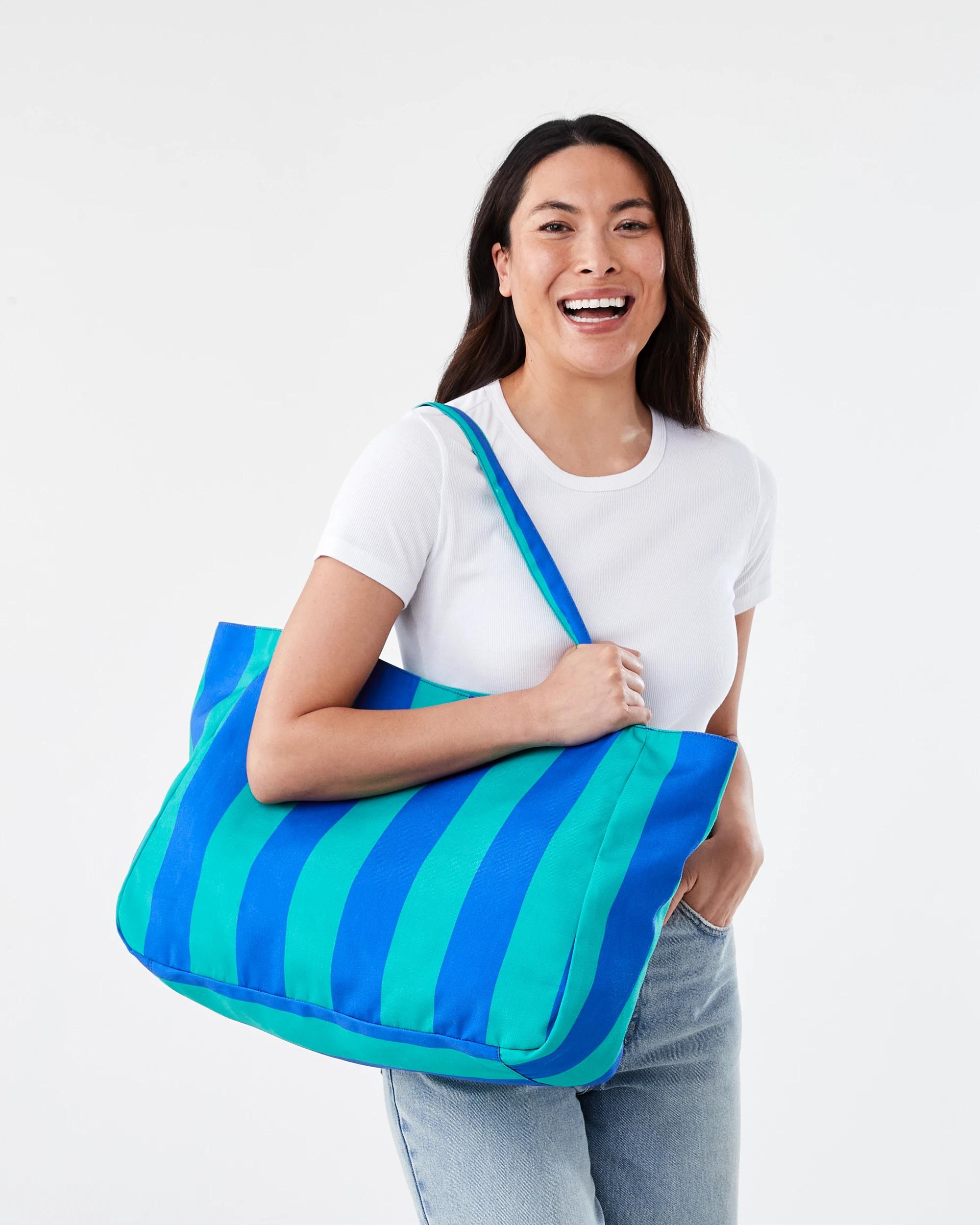 5 Beach Bag Grn Stripe, 5 of 5