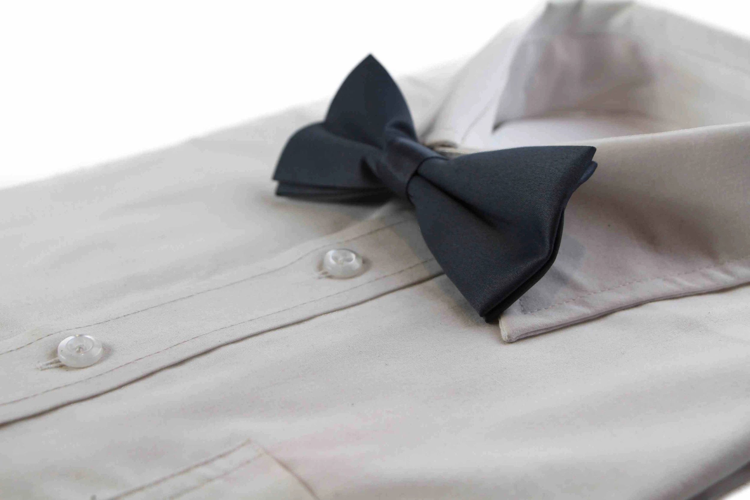 4 Zasel Mens Matt Solid Plain Gunmetal Colour Bow Tie - Silver, 4 of 5
