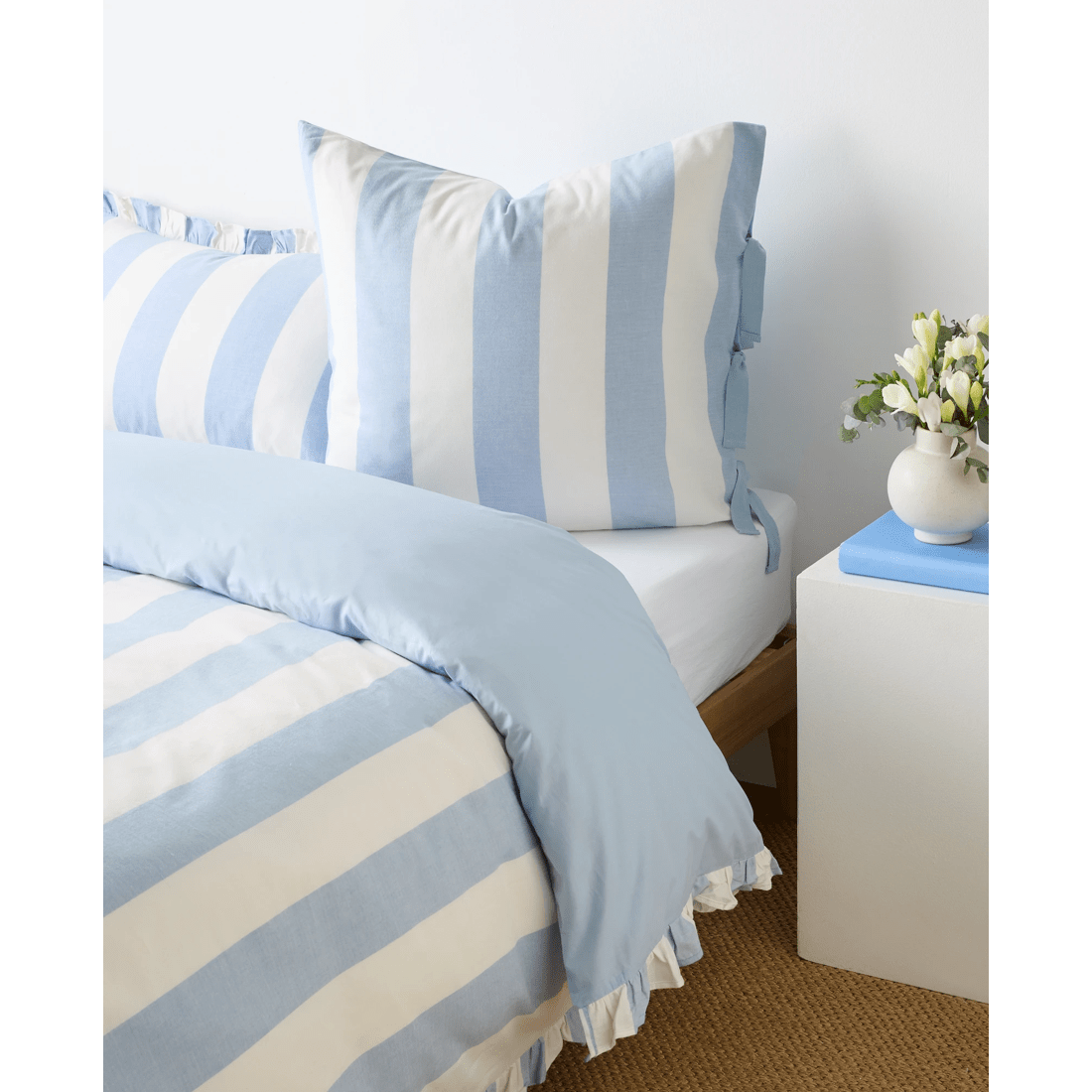 1 Target Peyton Herringbone Weave Stripe European Pillowcase
 - Queen Bed
 - Blue, 1 of 2