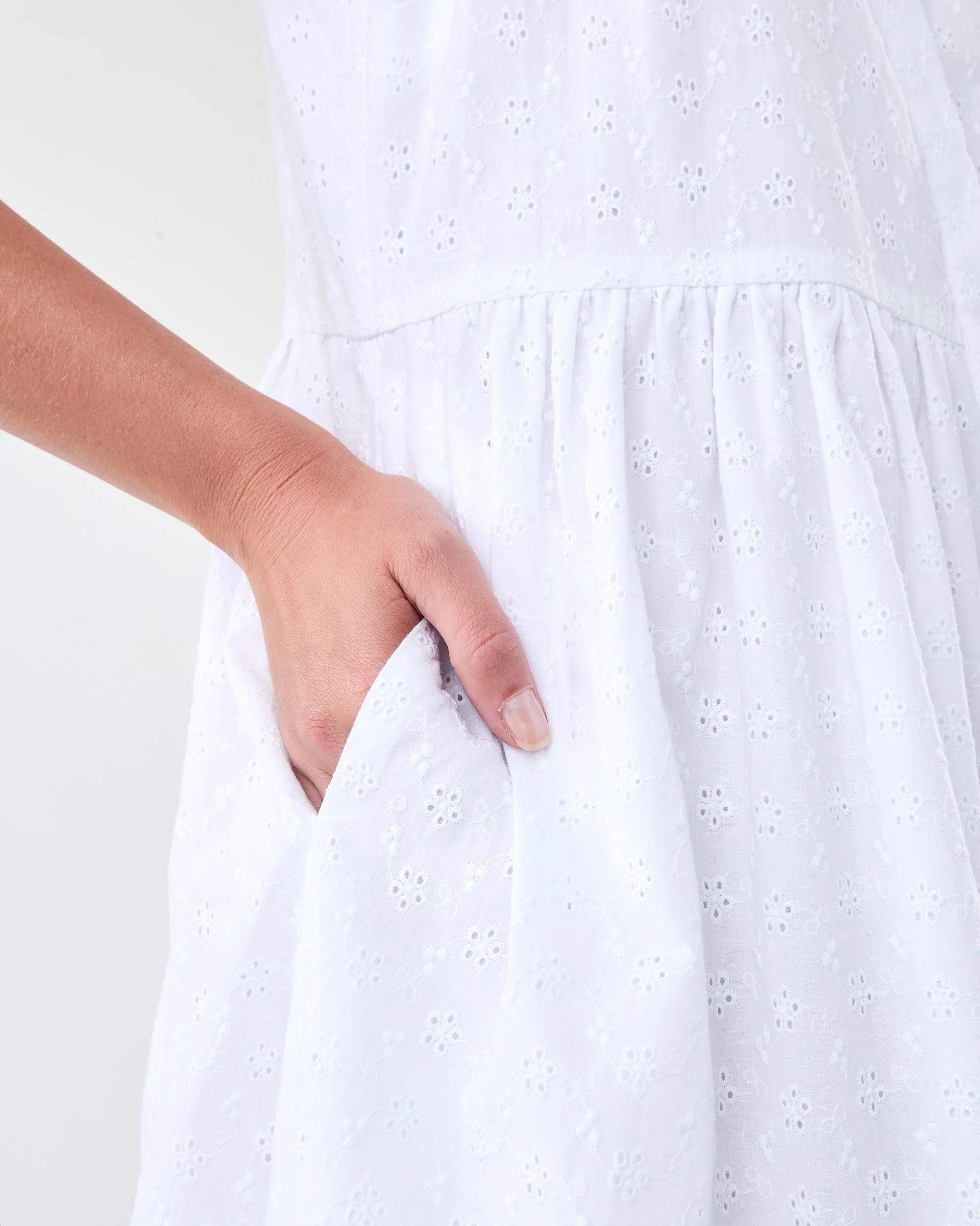 7 Sleeveless Tiered Broderie Mini Dress White, 7 of 9