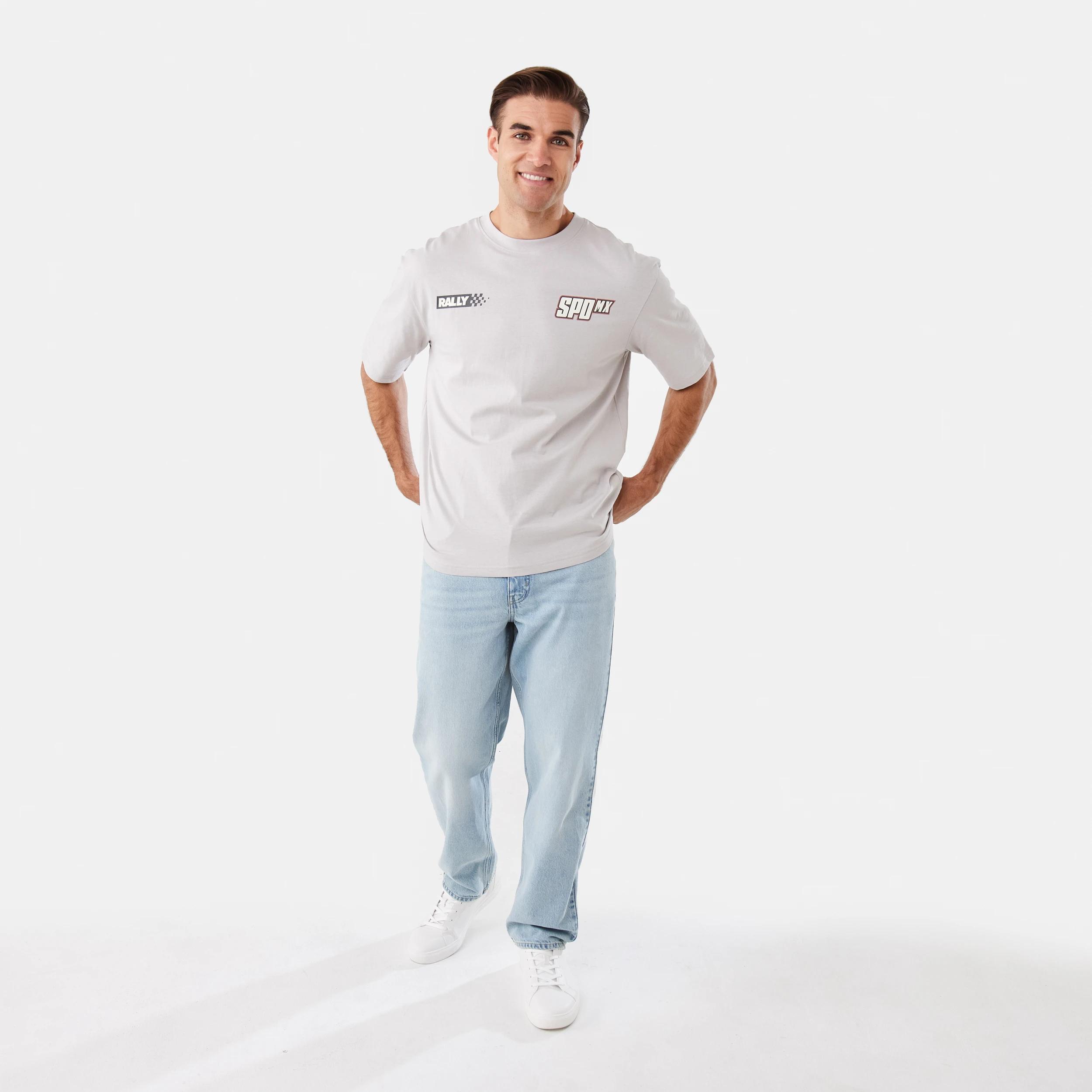 2 Oversized Graphic T-shirt Gry Car, 2 of 9