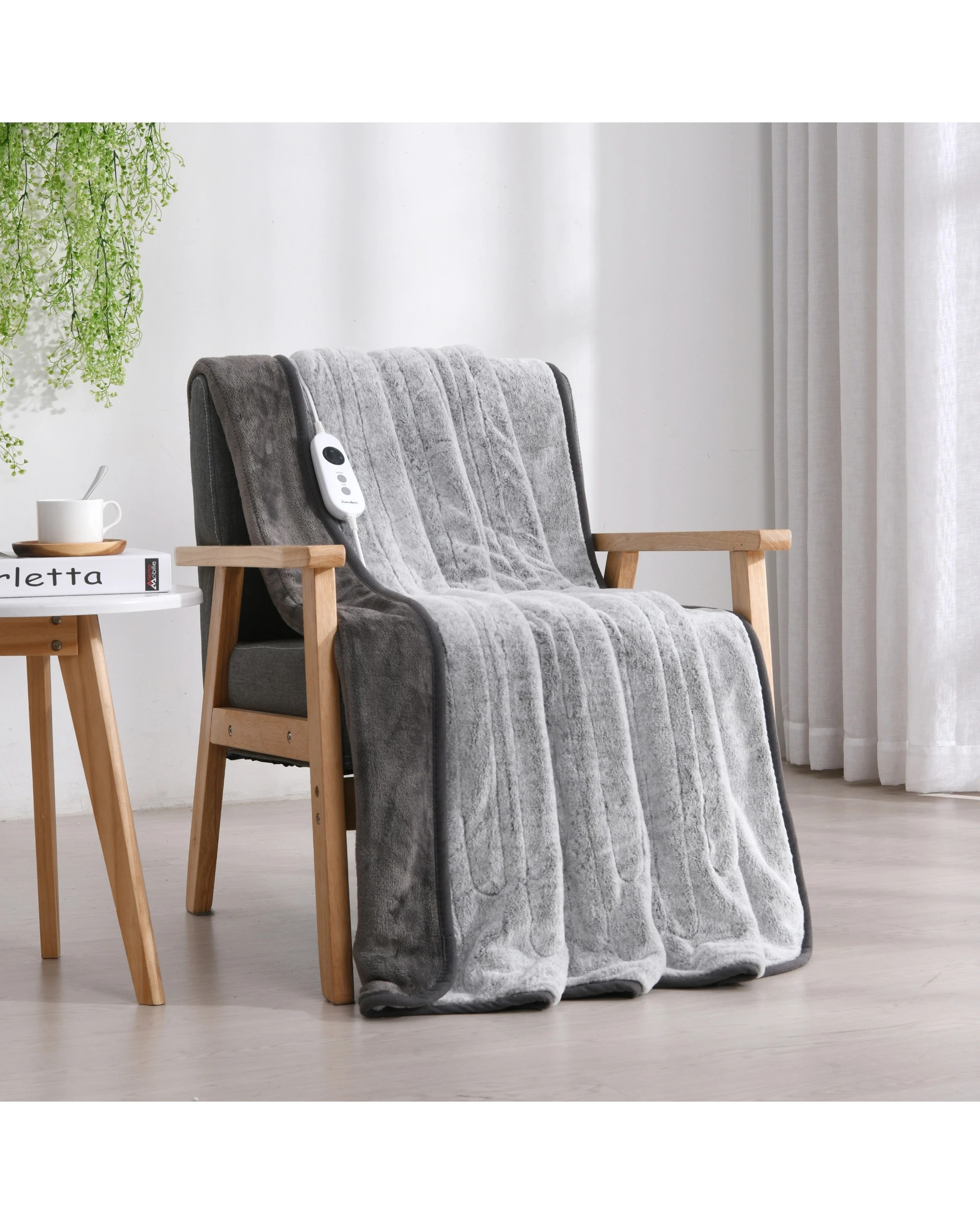 1 Dreamaker Faux Mink Heated Throw 160x120cm - Silver, 1 of 7