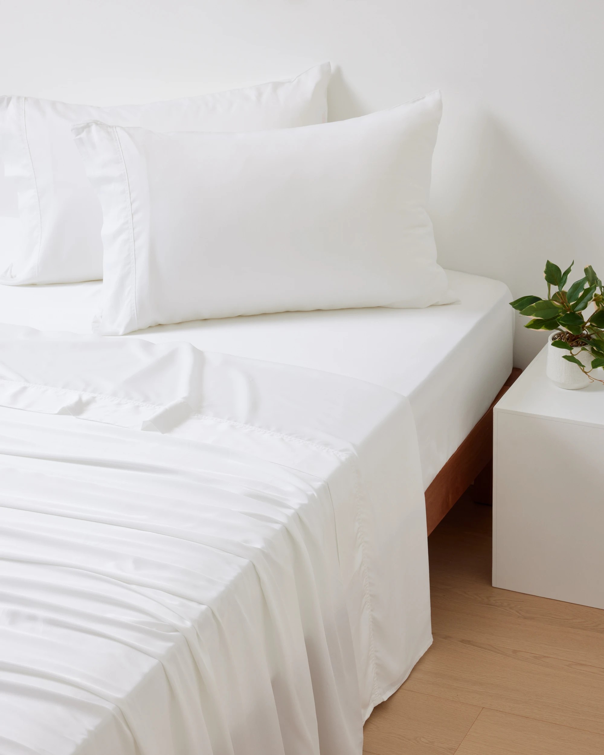 1 375 Thread Count Bamboo Sheet Set - Queen Bed, White, 1 of 7