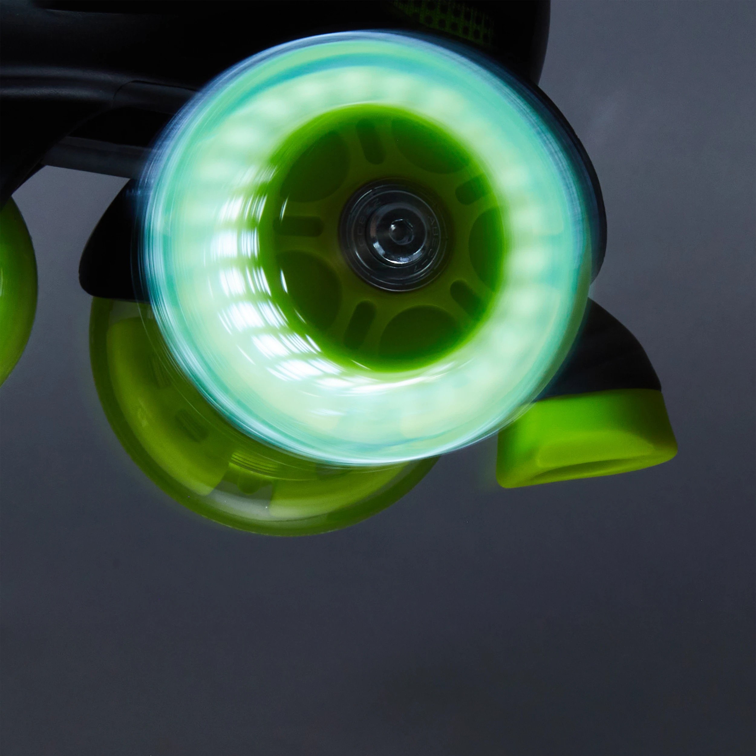 7 Tri Trainer Skates - Black and Green, Size 8.5 to 12, 7 of 9