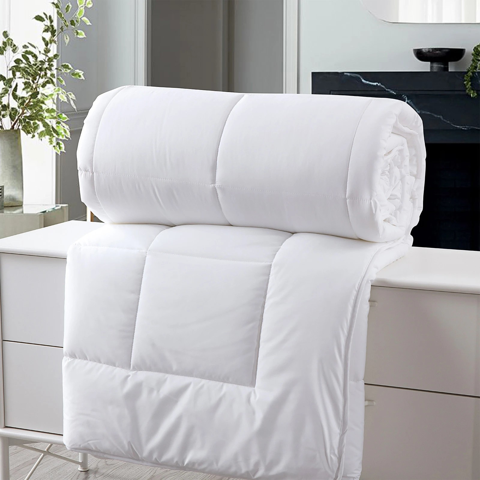 4 Royal Comfort 260GSM Deluxe Eco-Silk Touch Quilt 100% Microfibre Cover - Queen Bed - White, 4 of 7