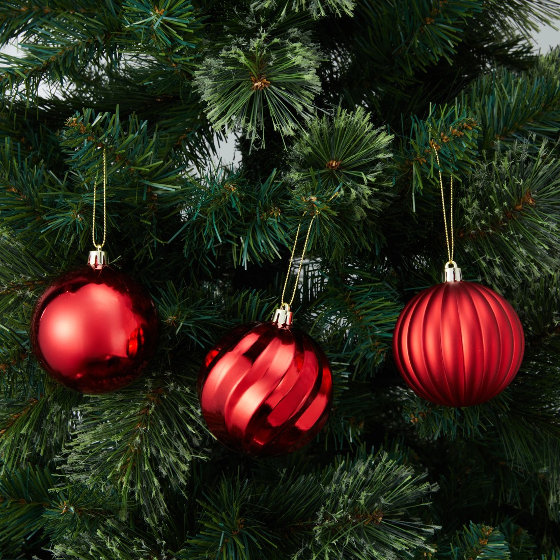 6 8 Pack 8cm Red Baubles, 6 of 7