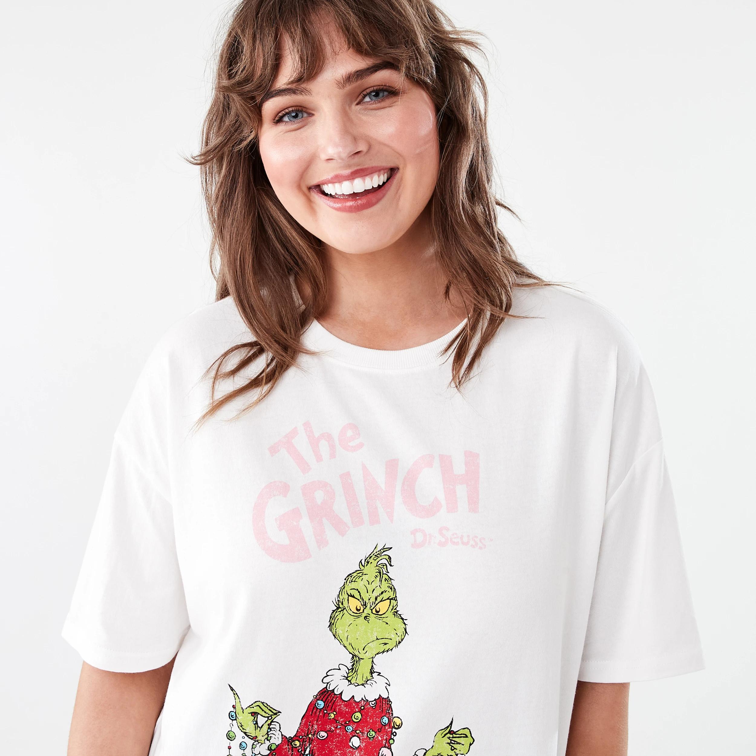 4 The Grinch License Short Sleeve Christmas T-shirt GRINCH SNOW WHITE, 4 of 6