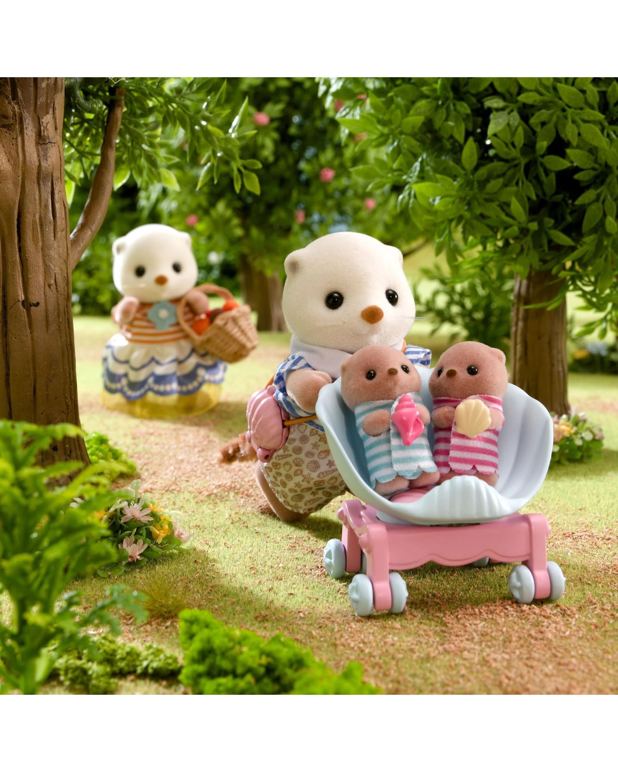5 Sylvanian Families Sea Otter Family, 5 of 6