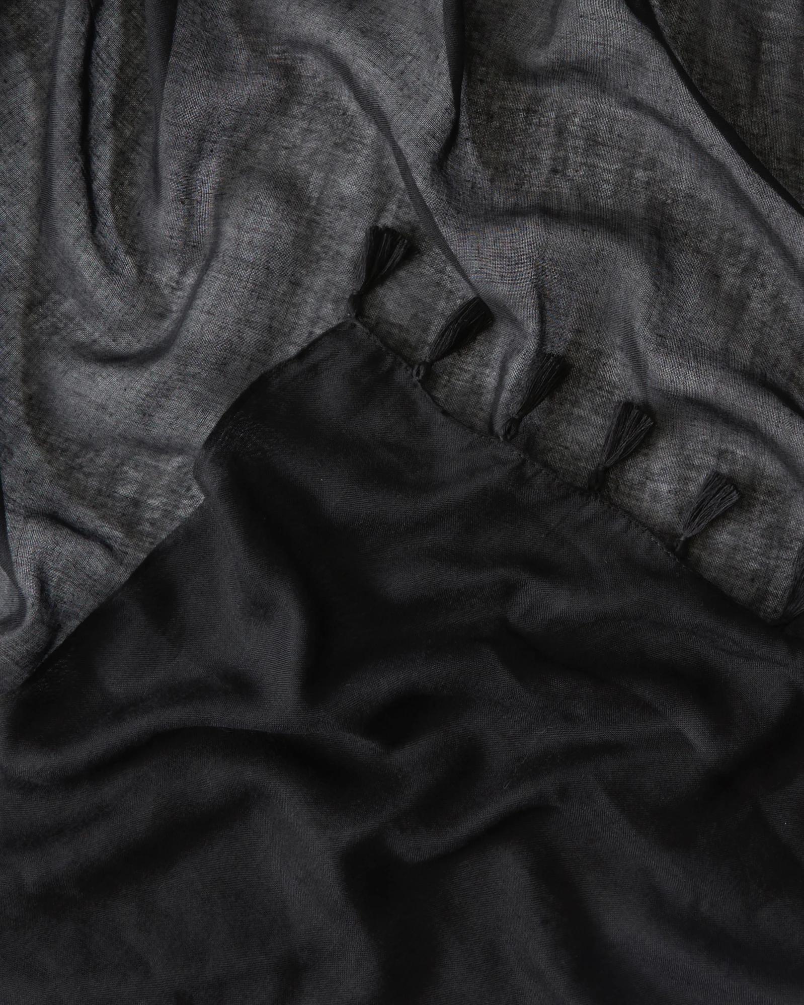 2 Tassel Lightweight Scarf Black, 2 of 3