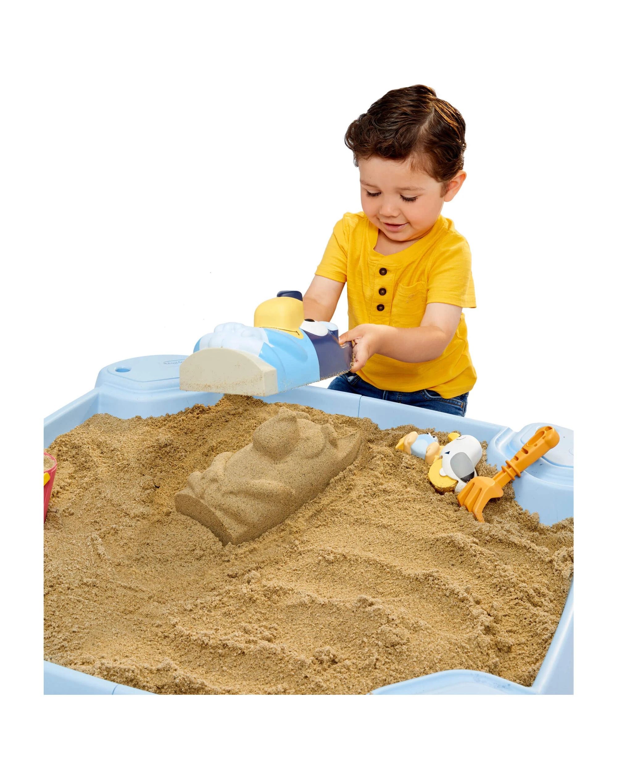 8 Little Tikes Bluey Beach Day Sandbox, 8 of 8