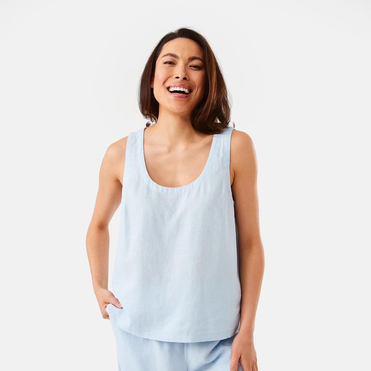 1 Sleeveless Linen Blend Scoop Neck Tank Blu Bysde, 1 of 8