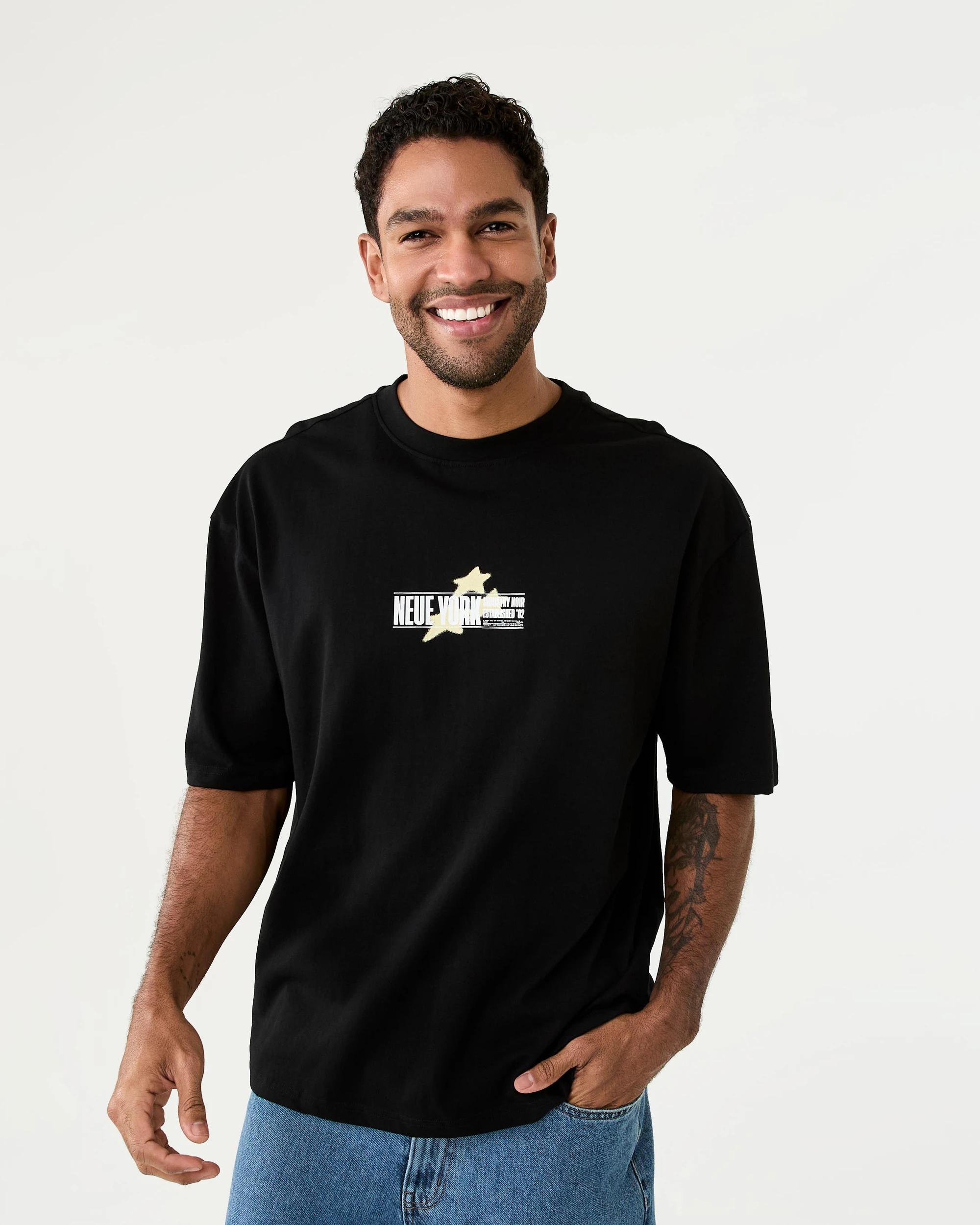 1 Boxy Print T-shirt Blk Nyork, 1 of 7