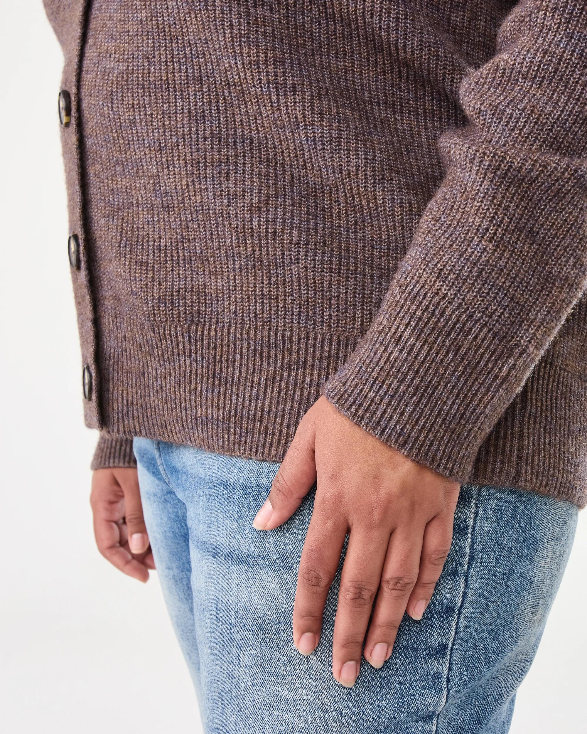 6 Curve Button Cardigan Taupe Mrl, 6 of 6