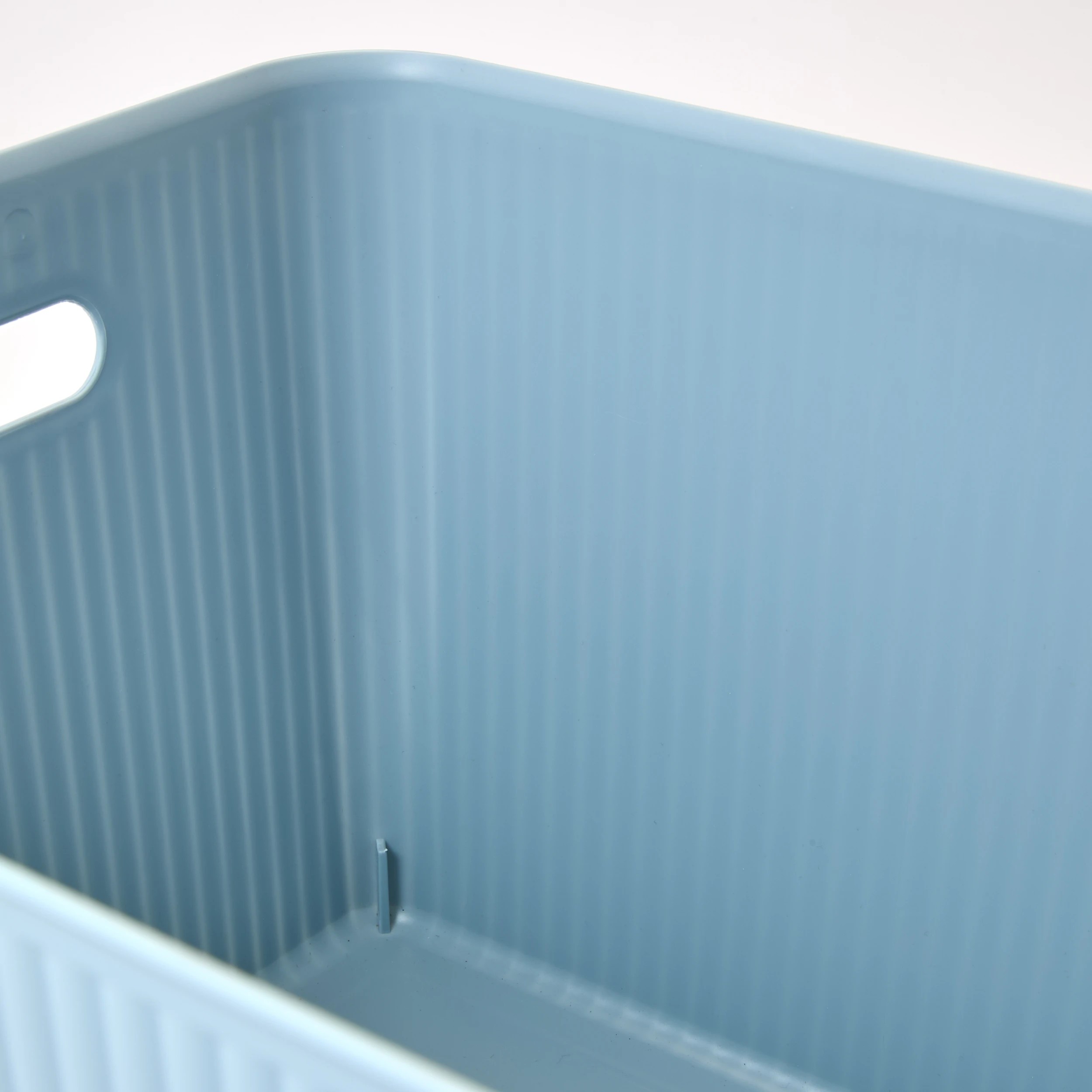 8 18L Ribbed Container - Blue, 8 of 10