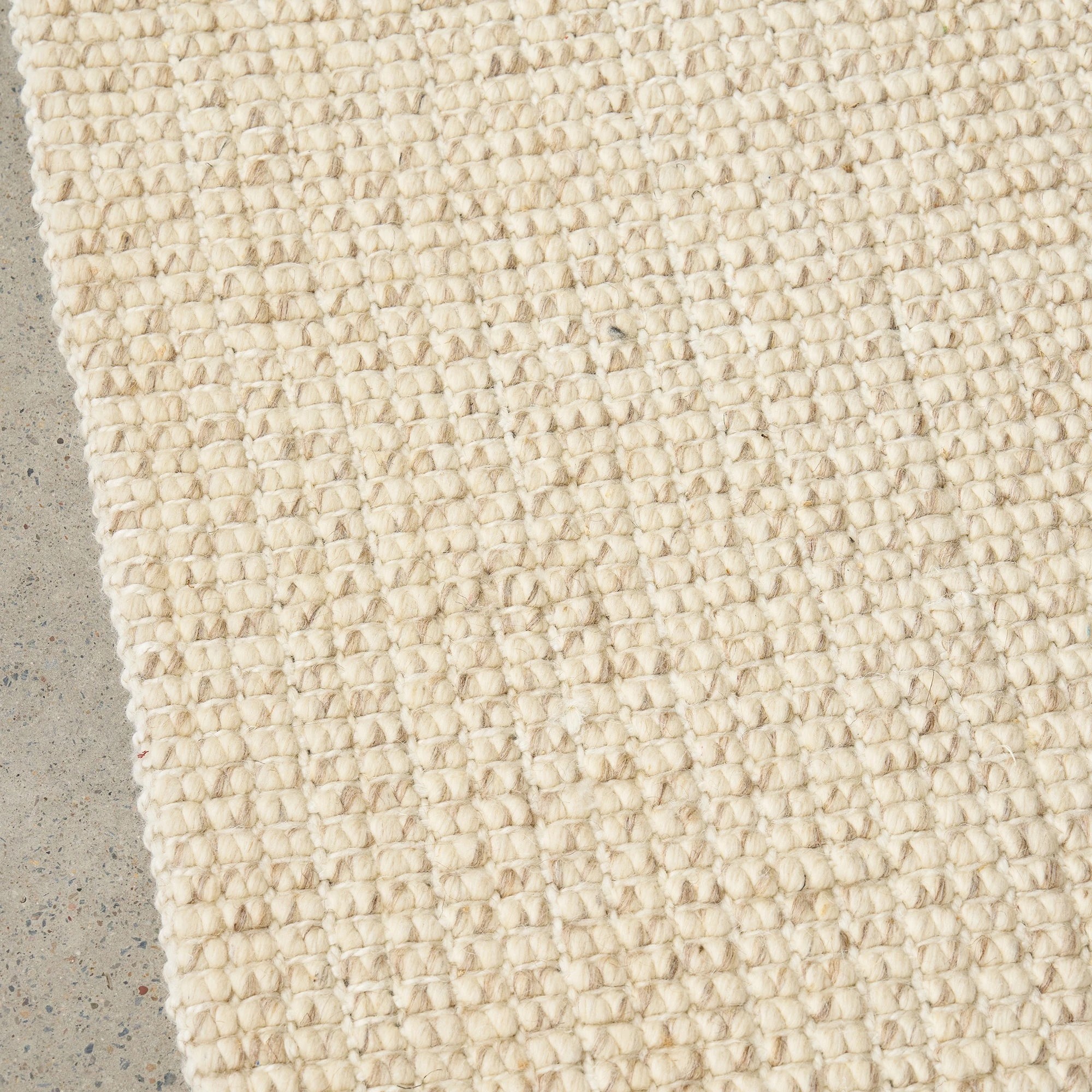 5 Common Ground Rugs Cadence Parker 280x190cm - Large Wool & Jute Rug - White, 5 of 7
