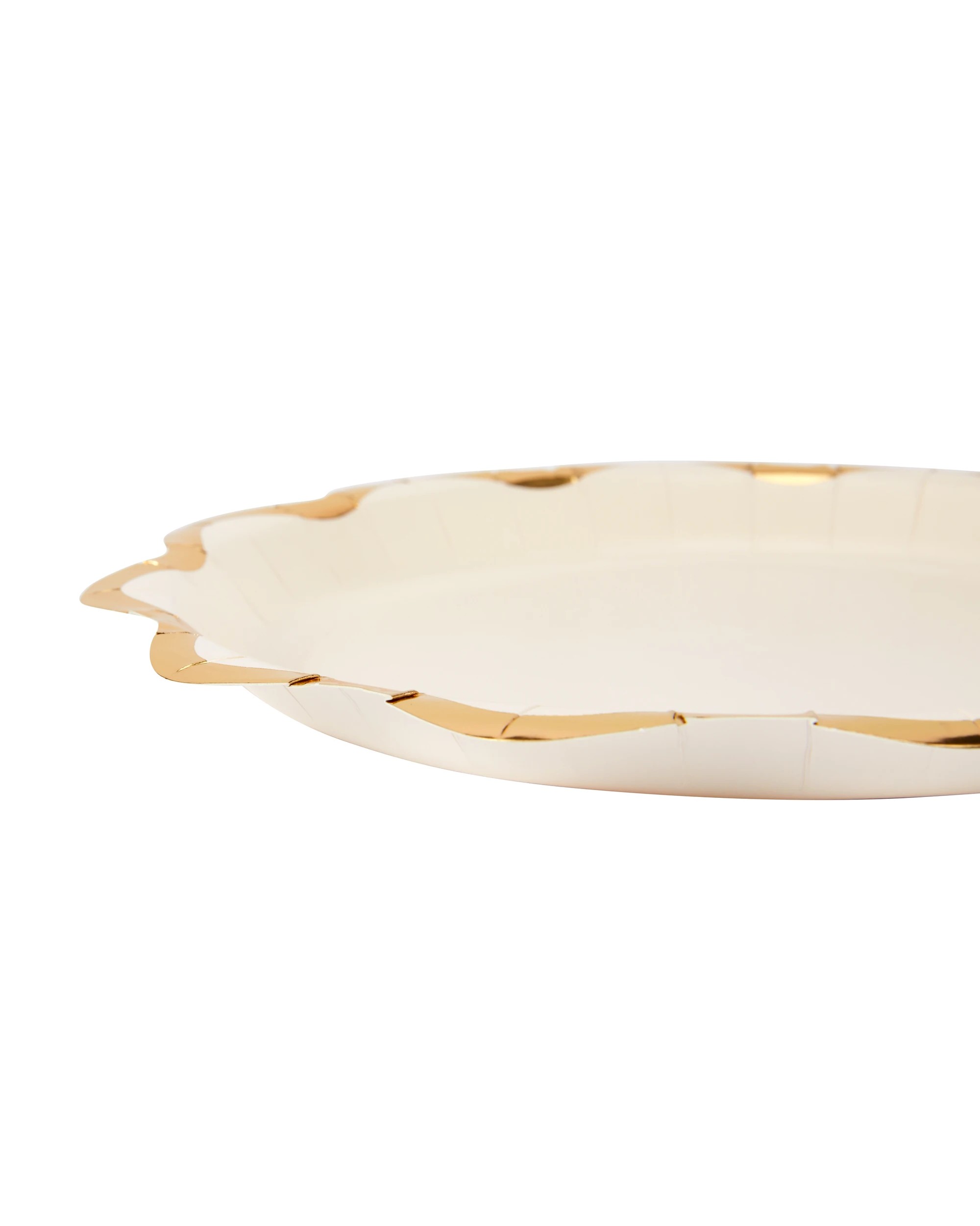 3 16 Piece Metallic Wavy Paper Plates, 3 of 4