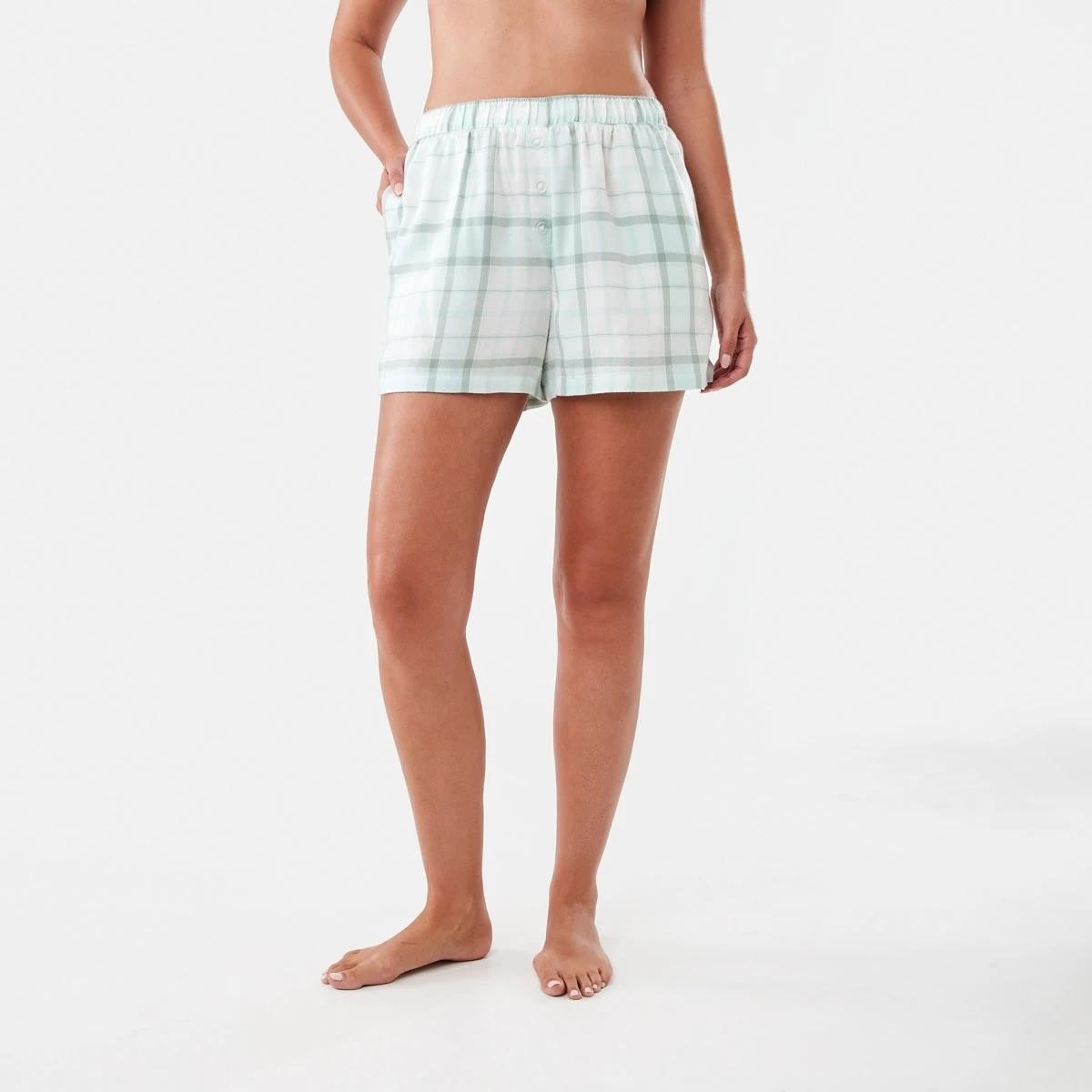 6 Boyfriend Flannel Shorts Opal Chk, 6 of 6