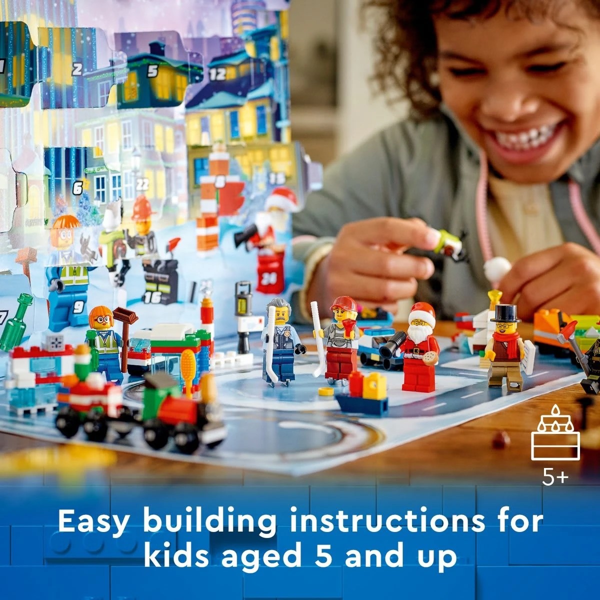7 LEGO City Occasions Advent Calendar 60303, 7 of 8