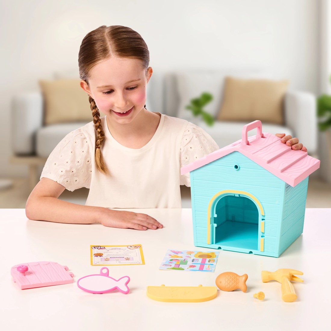 7 Little Live Pets My Kitty's Home Minis Playset, 7 of 10