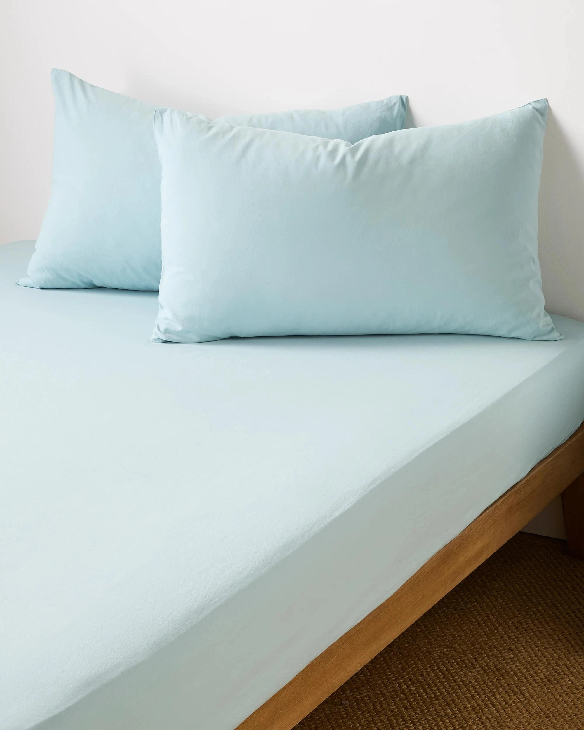 2 Arlo Cotton Stonewash Fitted Sheet - Queen Bed - Blue, 2 of 4