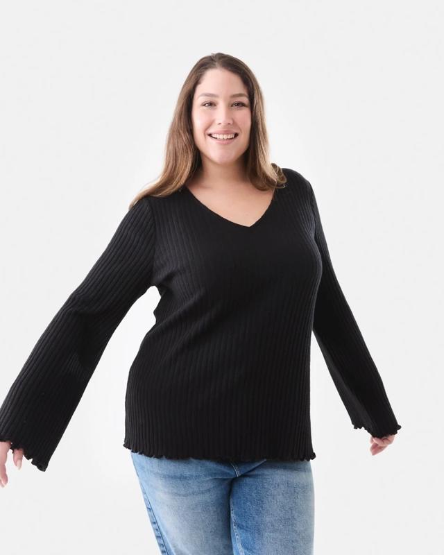 Curve Long Sleeve V-Neck Rib