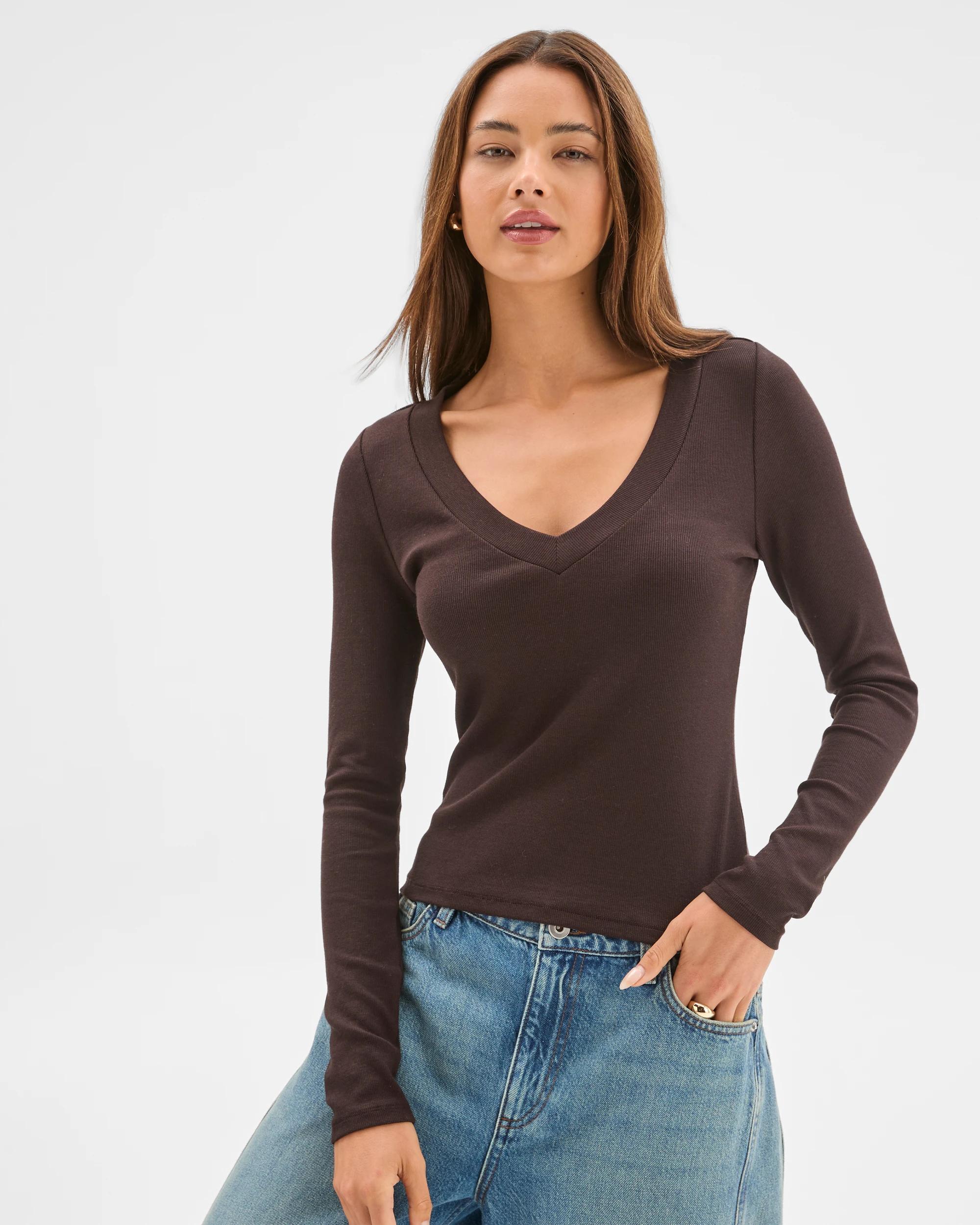 3 Lily Loves V-Neck Long Sleeve Top TRUFFLE, 3 of 7