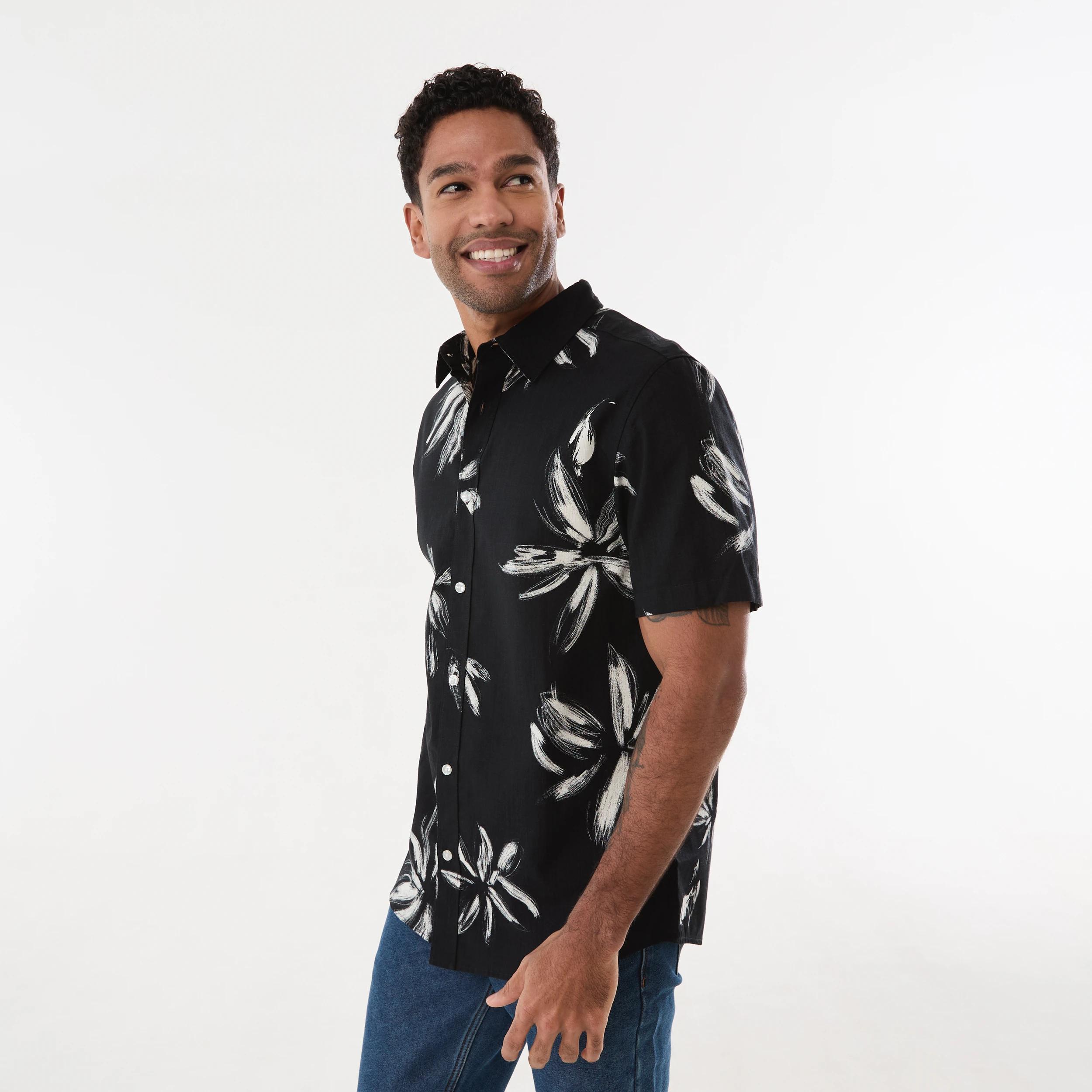 2 Short Sleeve Textured Print Shirt ART FLORAL BLACK, 2 of 5