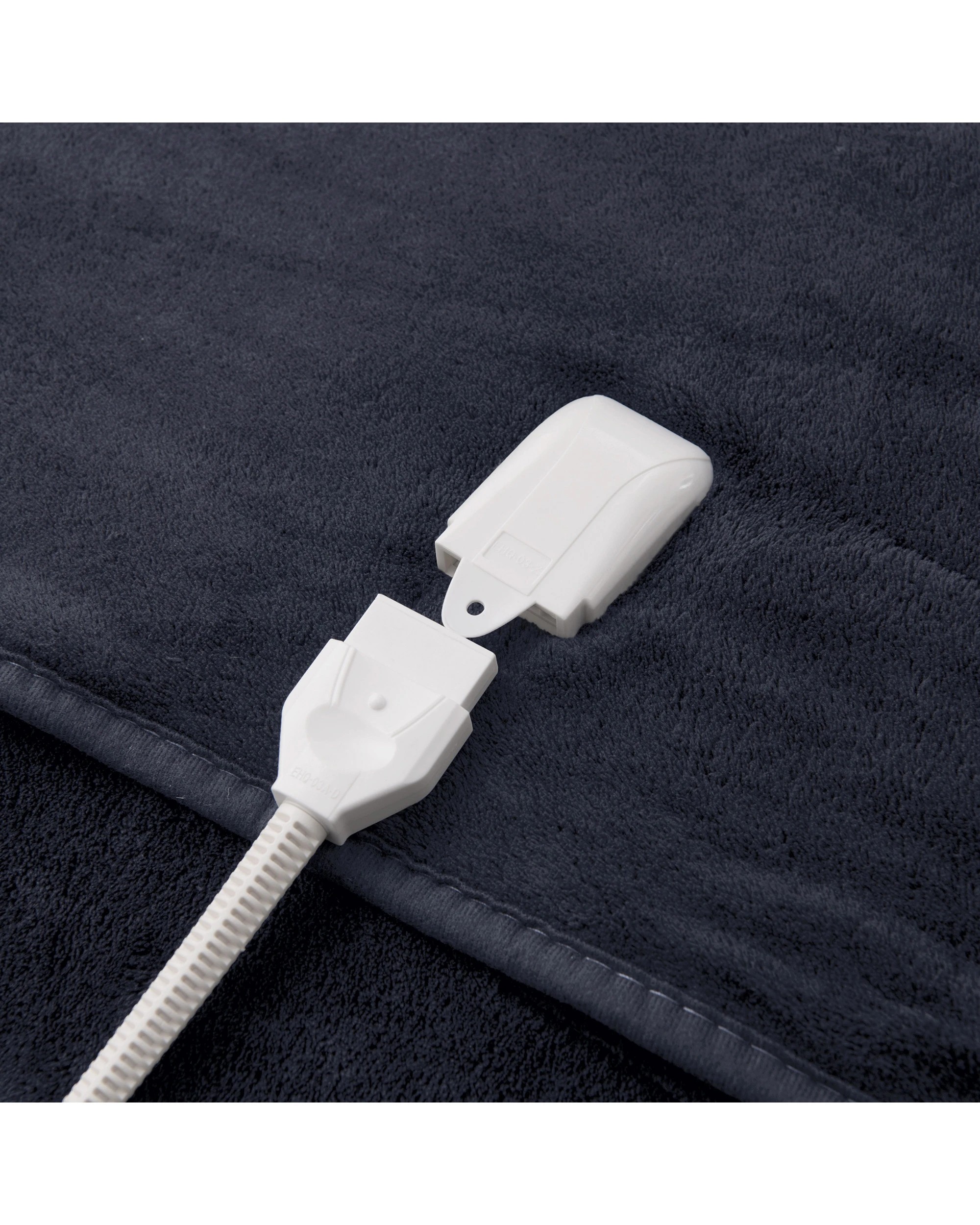 5 Dreamaker Kingston Coral Fleece Electric Heated Throw Blanket 130x160cm - Midnight Blue, 5 of 7