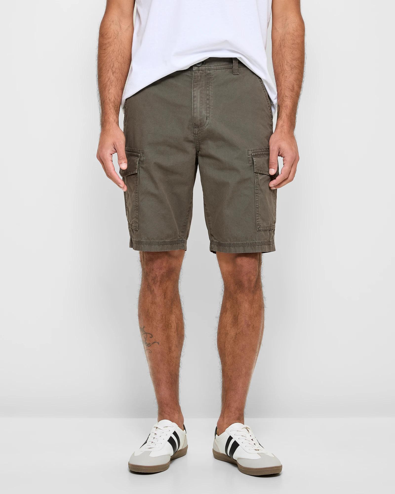 1 Target Cargo Shorts ARMY GREEN, 1 of 5