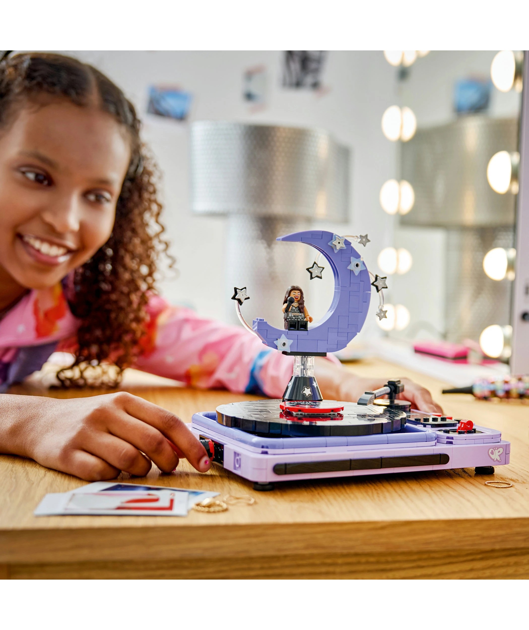 8 LEGO Editions Music Olivia Rodrigo's Concert Moon 43029, 8 of 10