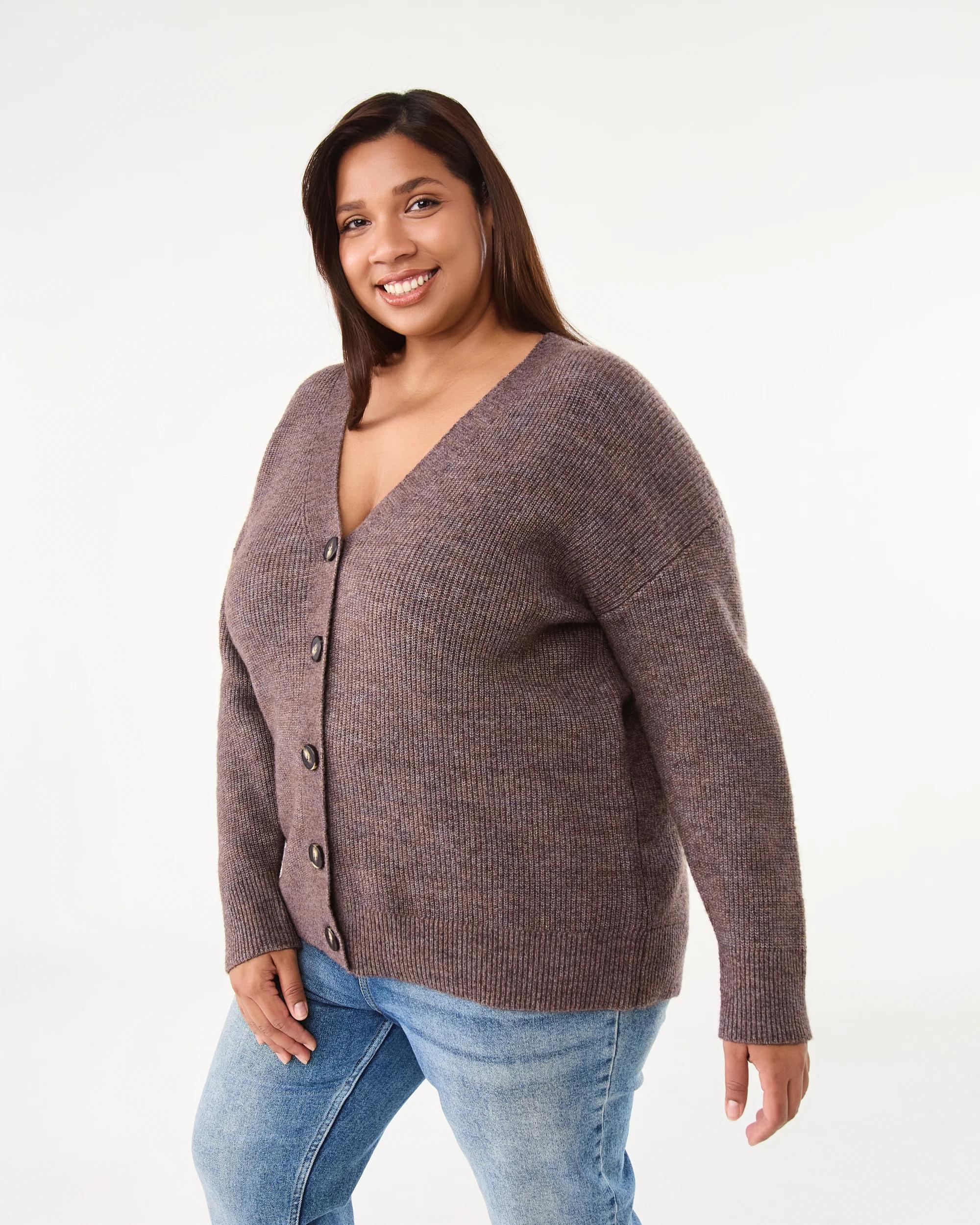 2 Curve Button Cardigan Taupe Mrl, 2 of 6