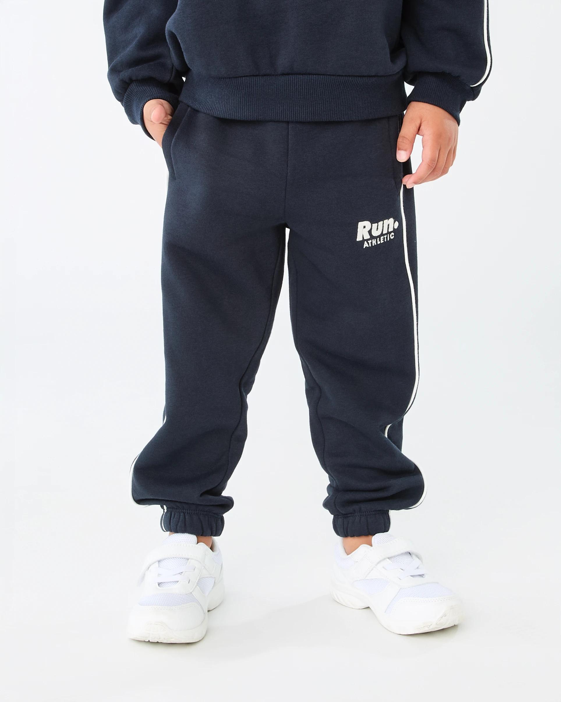 1 Loose Fit Trackpants Sky Cptn, 1 of 7