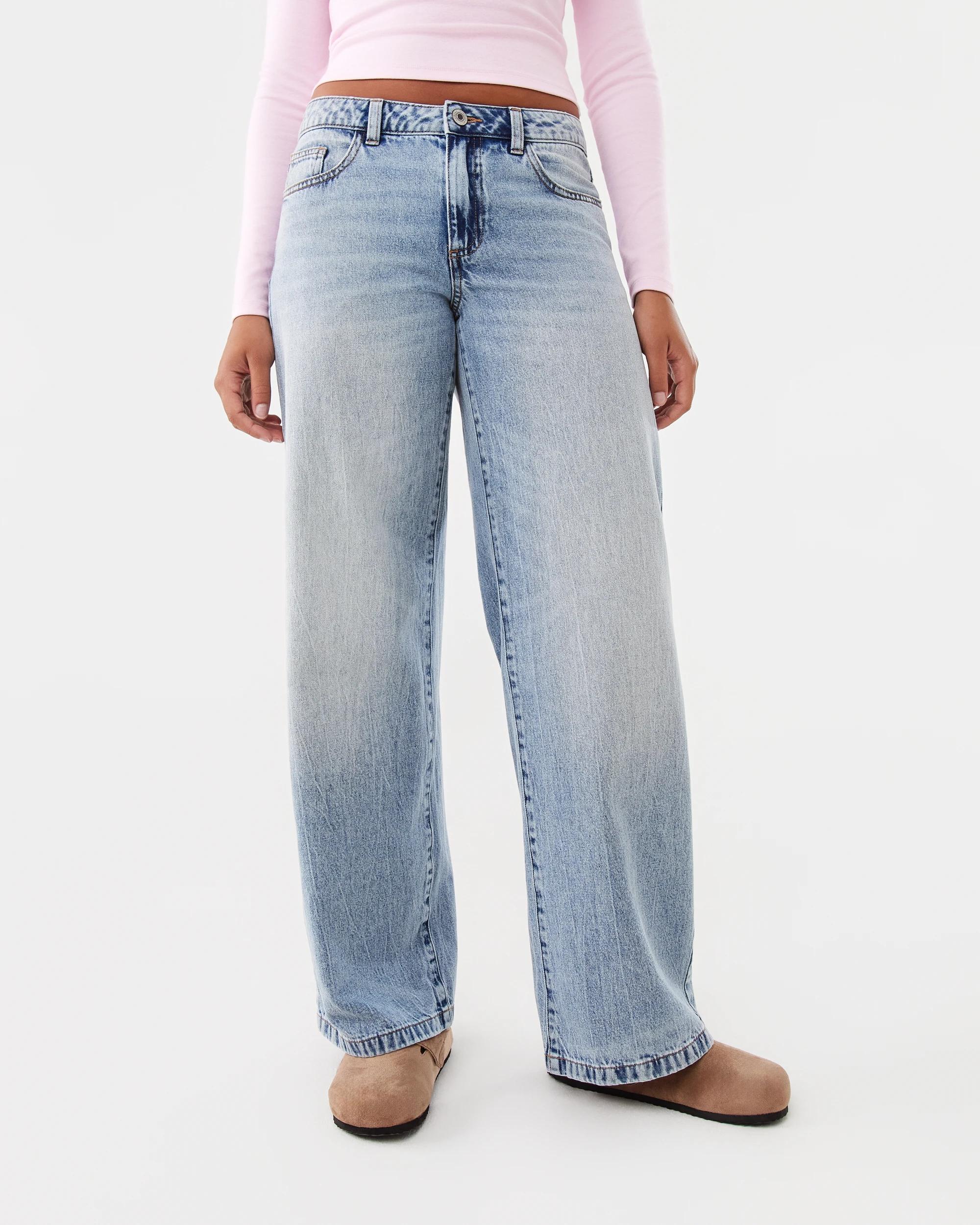 1 Low Rise Wide Leg Jeans Light Wash, 1 of 7