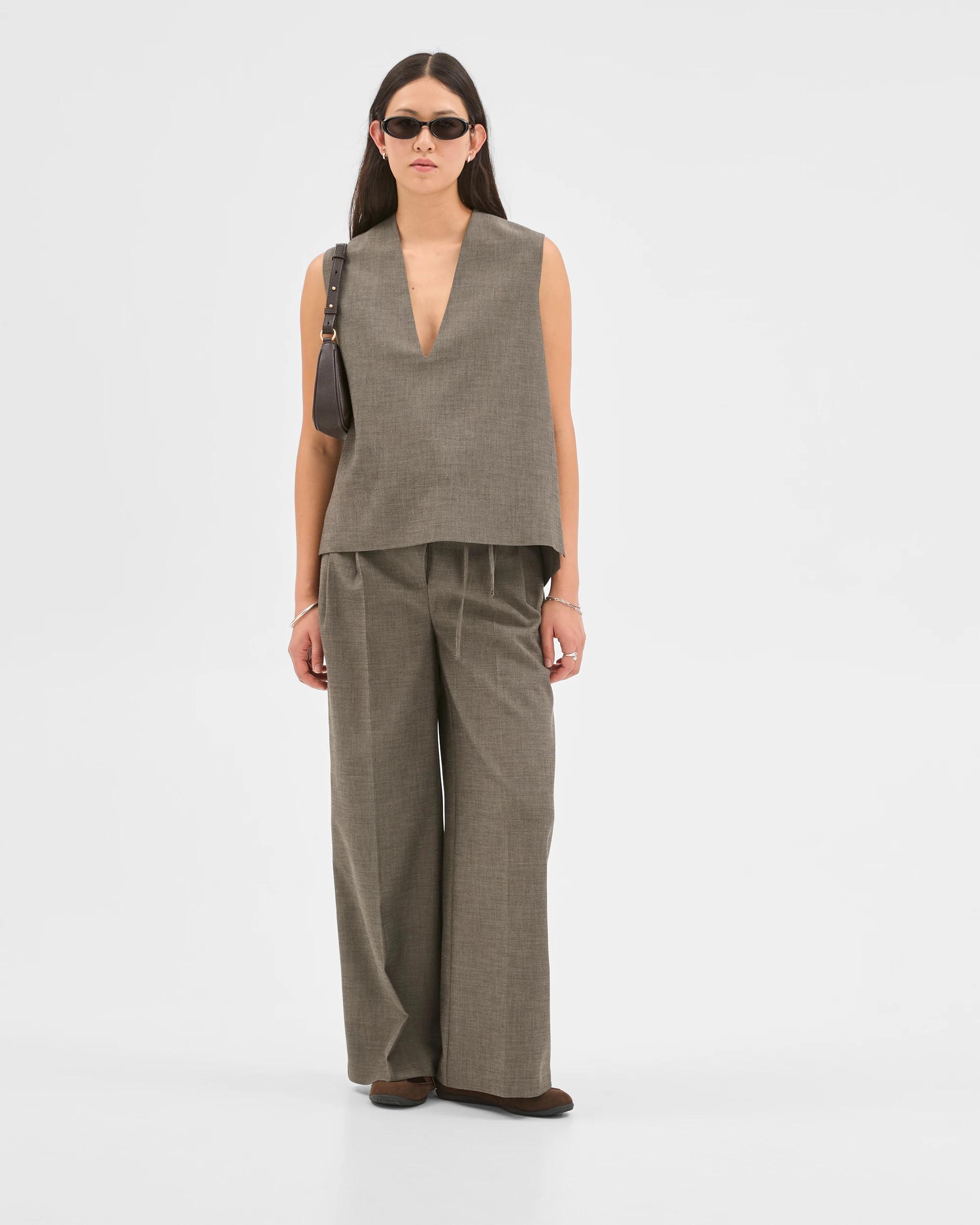3 Preview Sleeveless Deep V-Neck Tailored Vest DARK CHOCOLATE MELANGE, 3 of 6