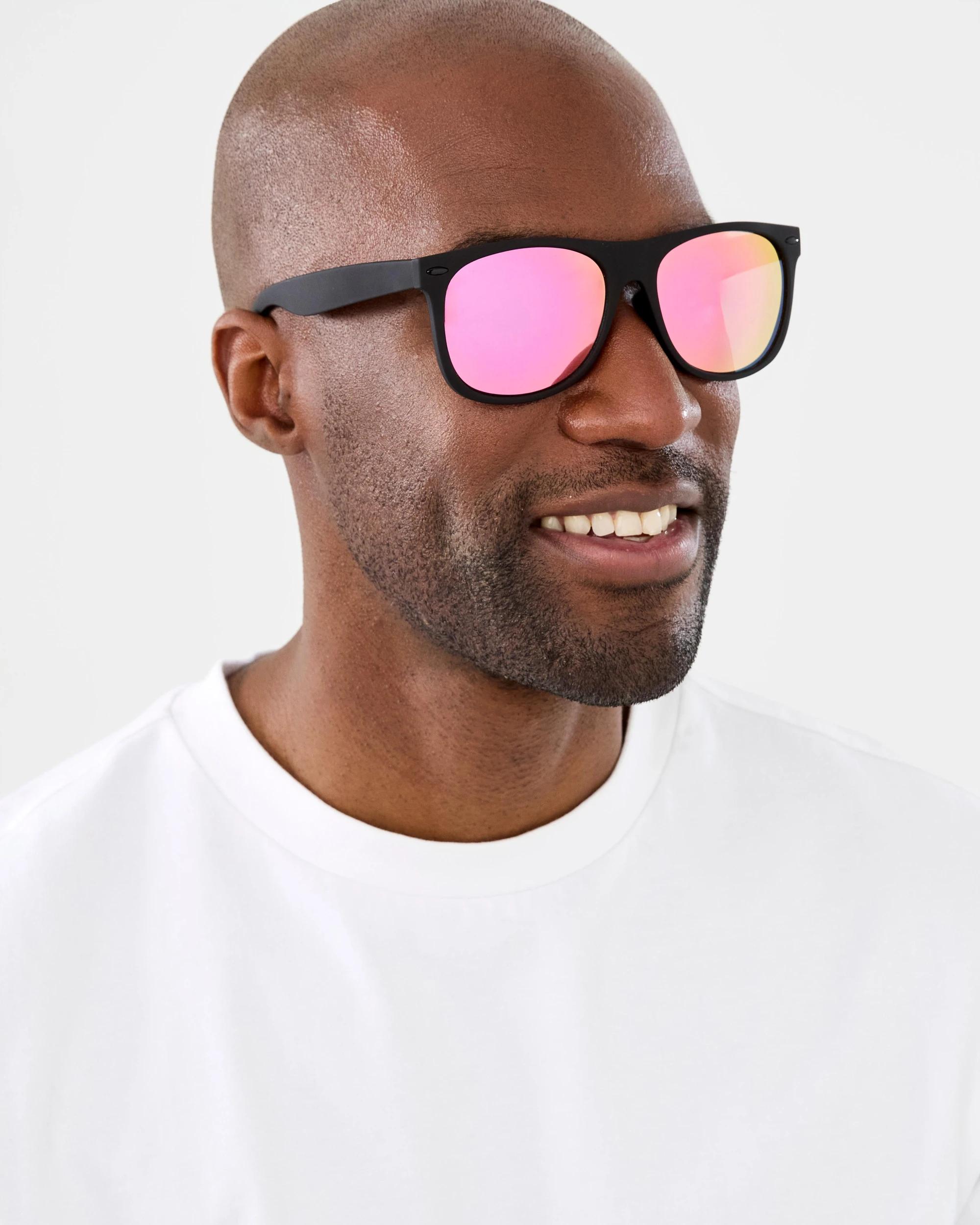 5 D-Frame Colour Sunglasses Black, 5 of 5