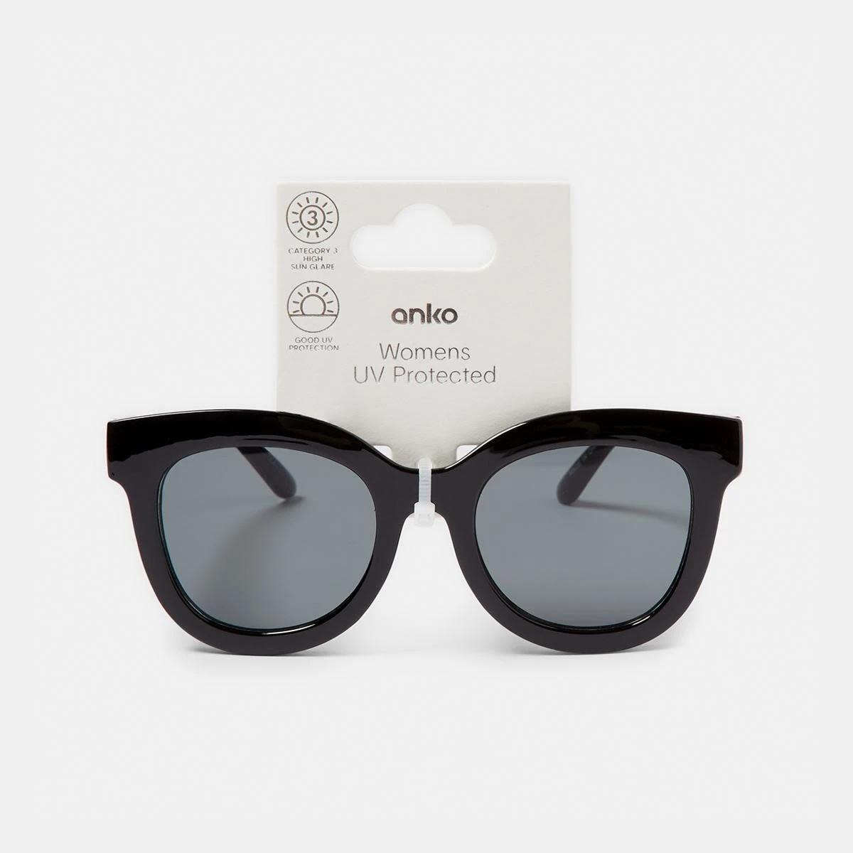 6 Classic Square Frame Sunglasses Black, 6 of 6