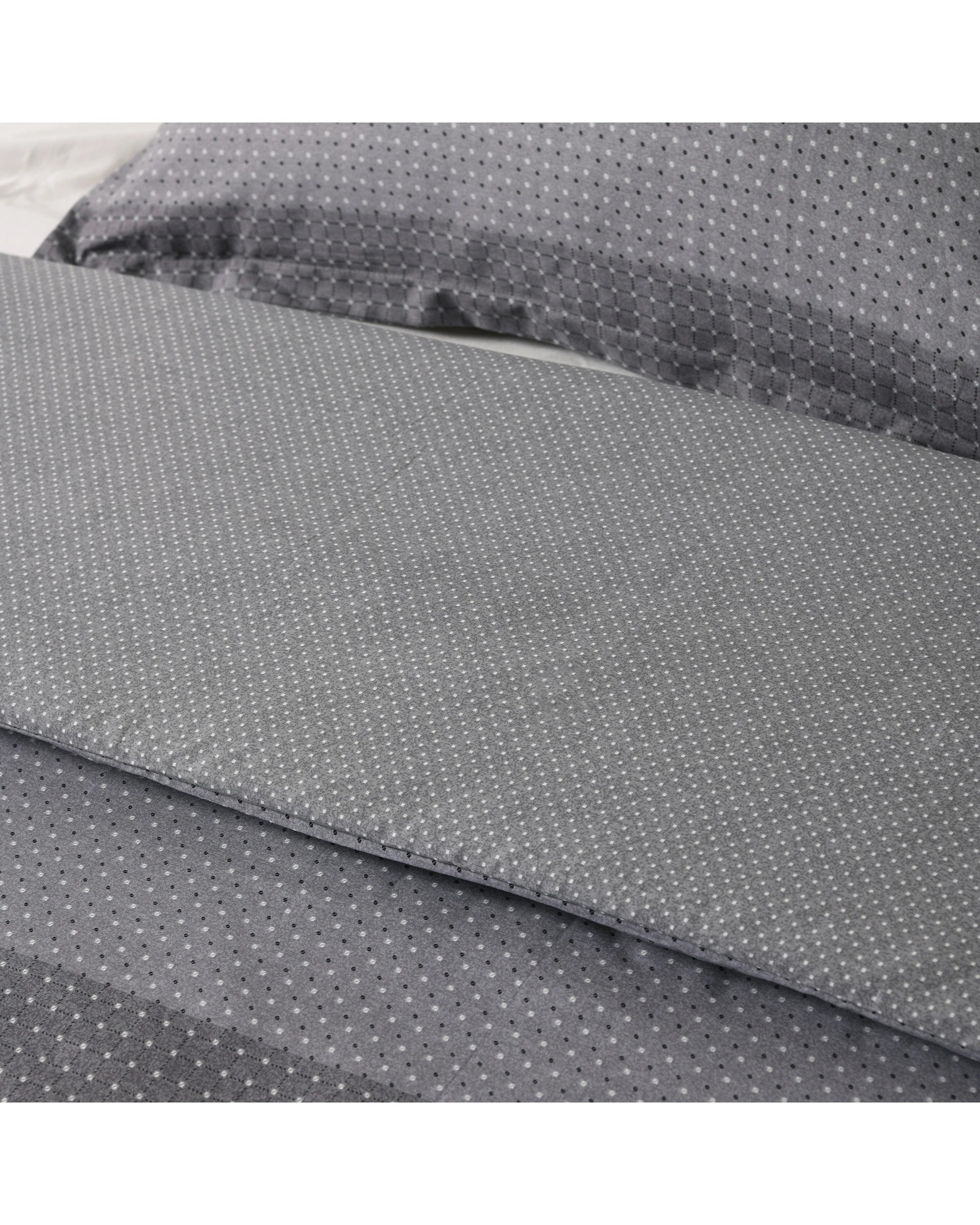 6 Dreamaker Aster 100% Cotton Reversible Quilt Cover Set - King Bed - Grey, 6 of 8