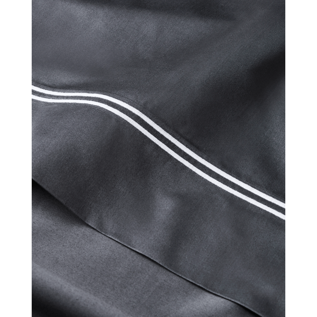 2 Target Carrington Embroidered Sheet Set
 - King Bed
 - Grey, 2 of 2