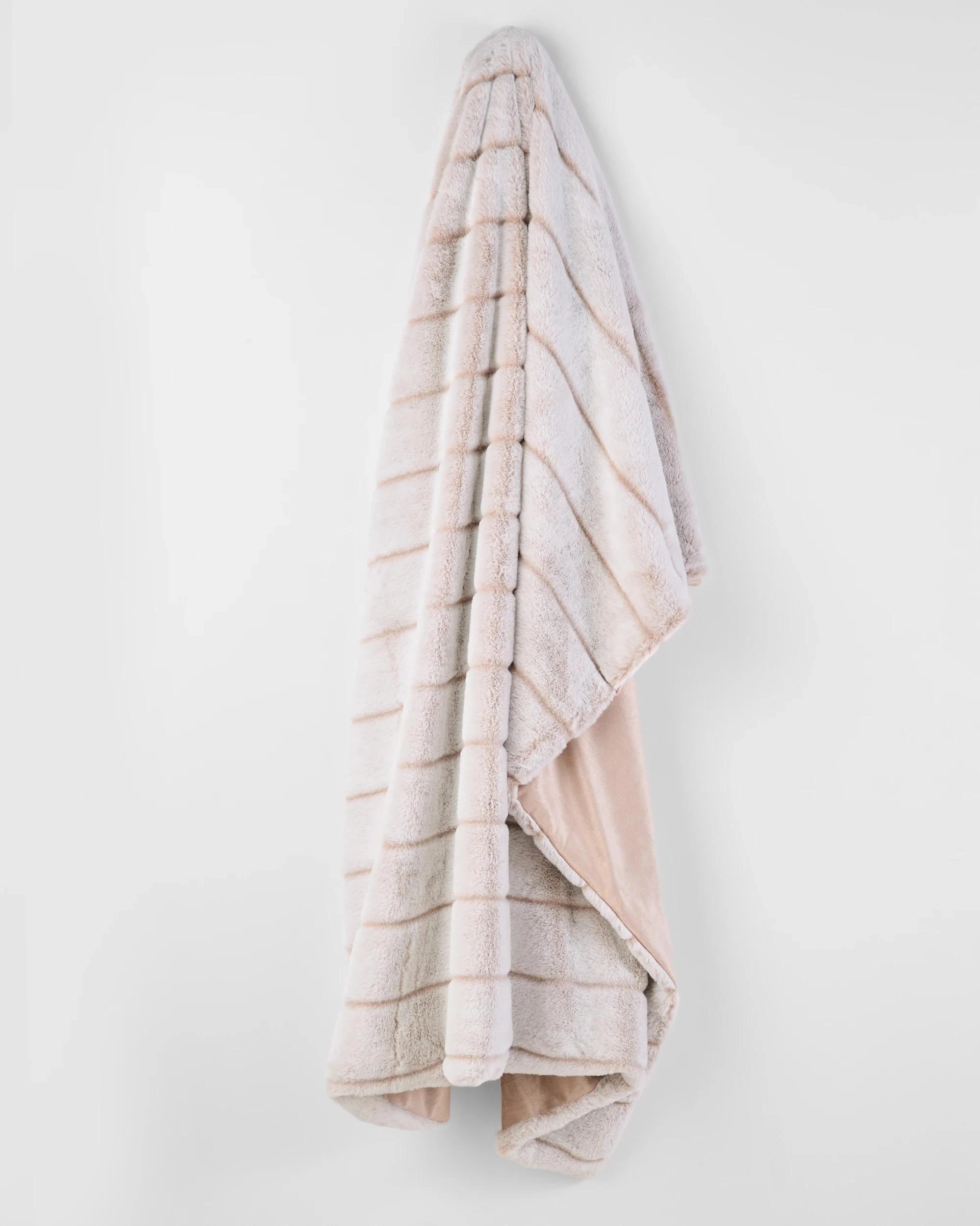 3 Target Aspen Faux Fur Throw - Queen Bed - Natural, 3 of 3