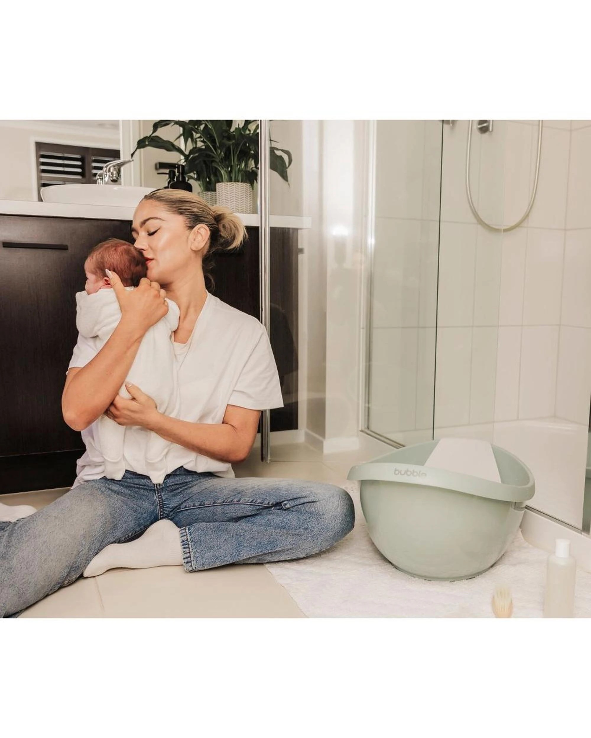 10 Bubble Baby Bath with Bath Seat & Newborn Insert  Sage, 10 of 10