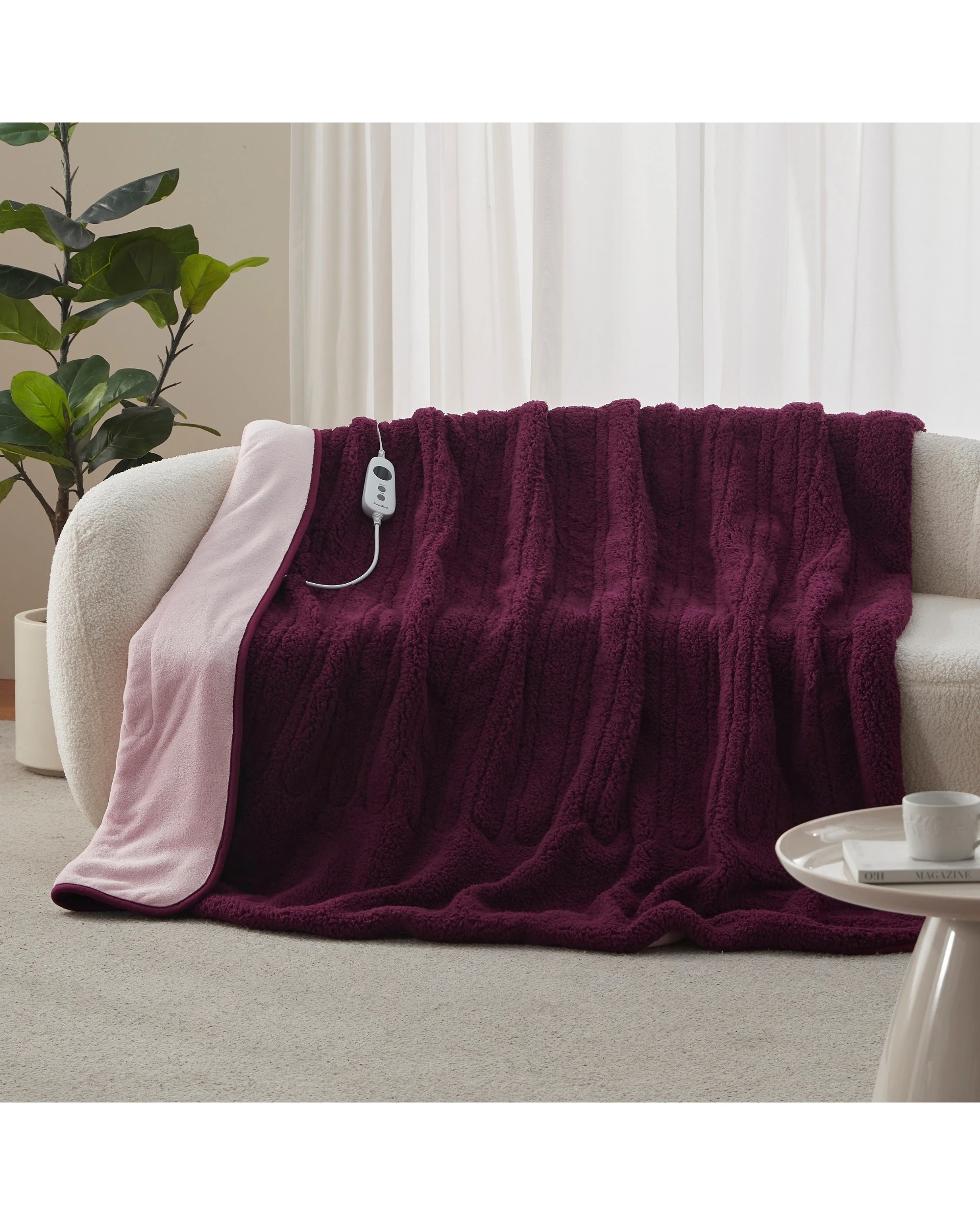 1 Dreamaker Eve Reversible Sherpa & Coral Fleece Heated Throw 180x200cm - Cherry and Blush, 1 of 8
