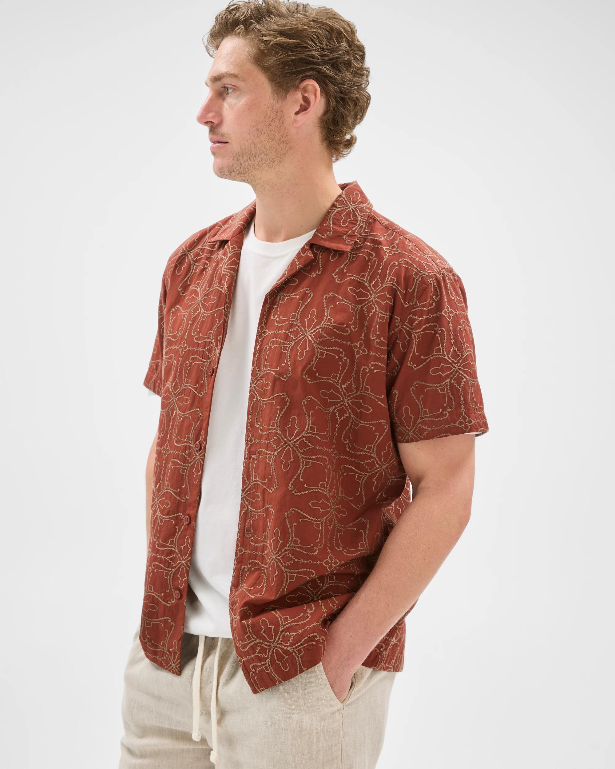 3 Target Man Short Sleeve Embroidered Shirt BROWN STONE, 3 of 7