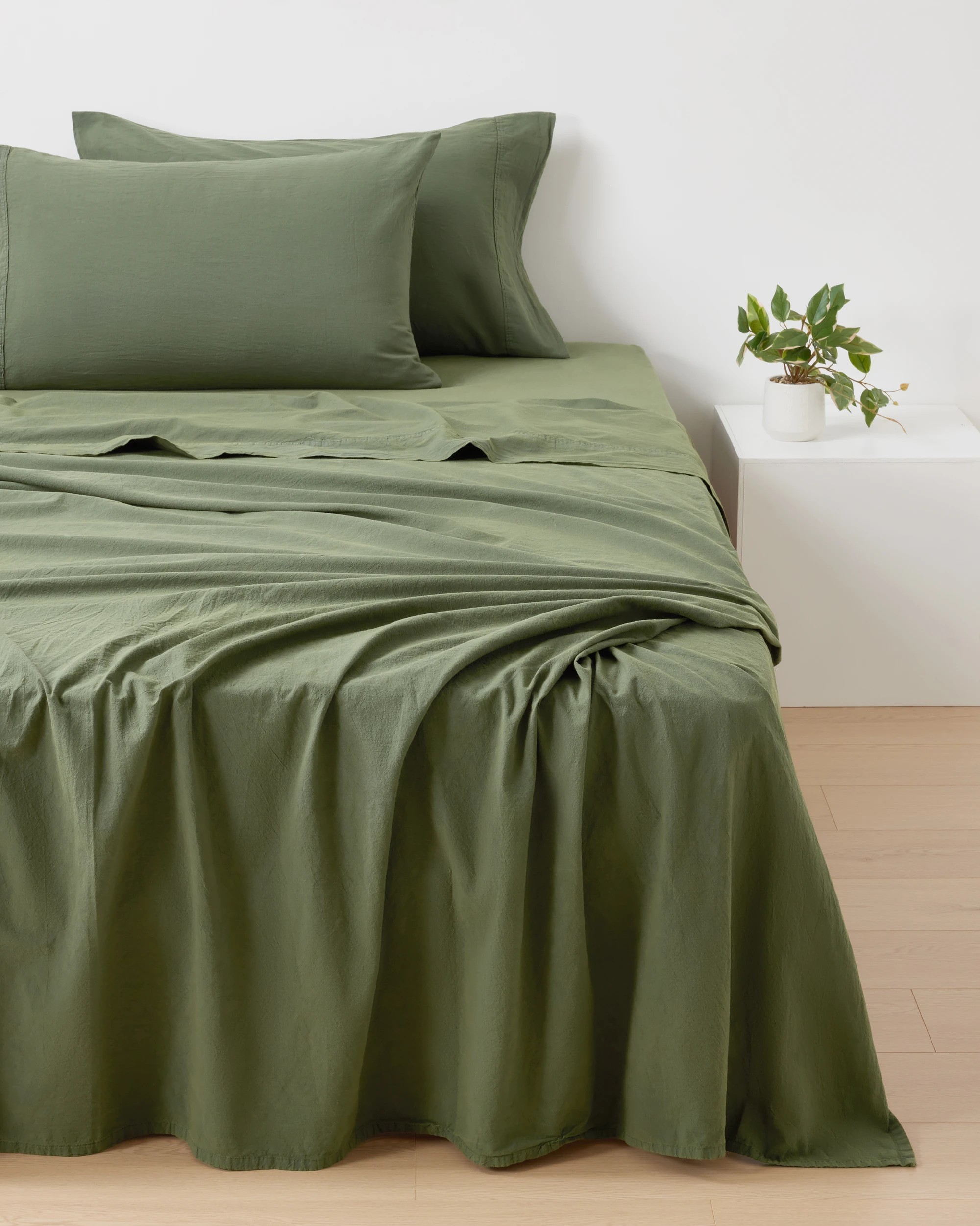 1 Stonewashed Cotton Sheet Set - King Bed, Green, 1 of 7