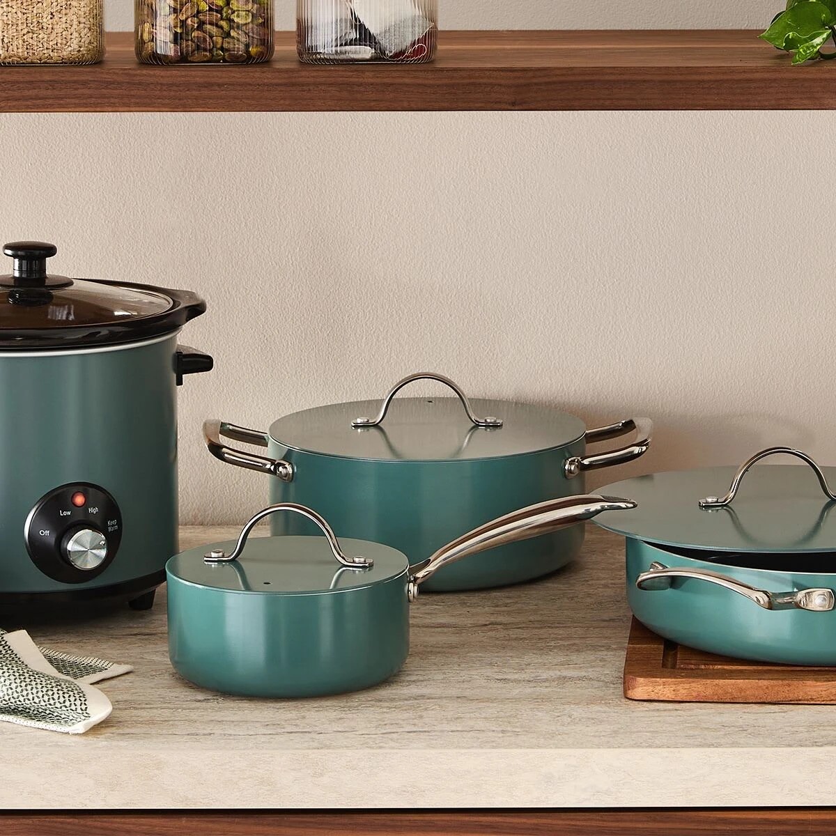 7 24cm Green Ceramic Non-Stick Casserole, 7 of 7