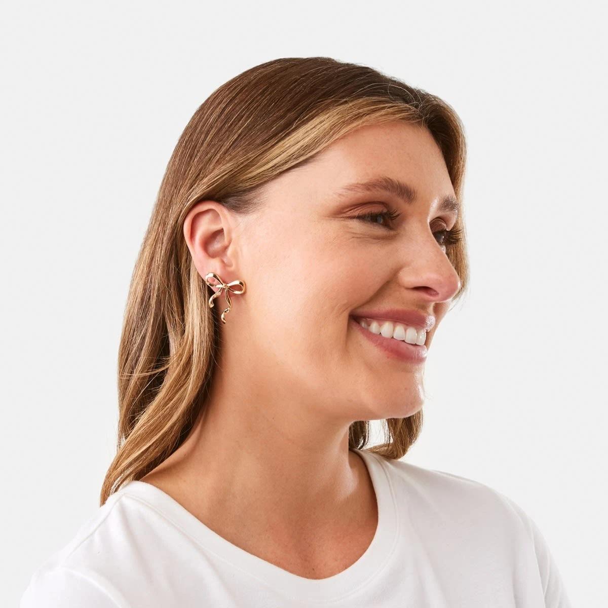 4 Bow Stud Earrings - Gold Tone Gold, 4 of 5
