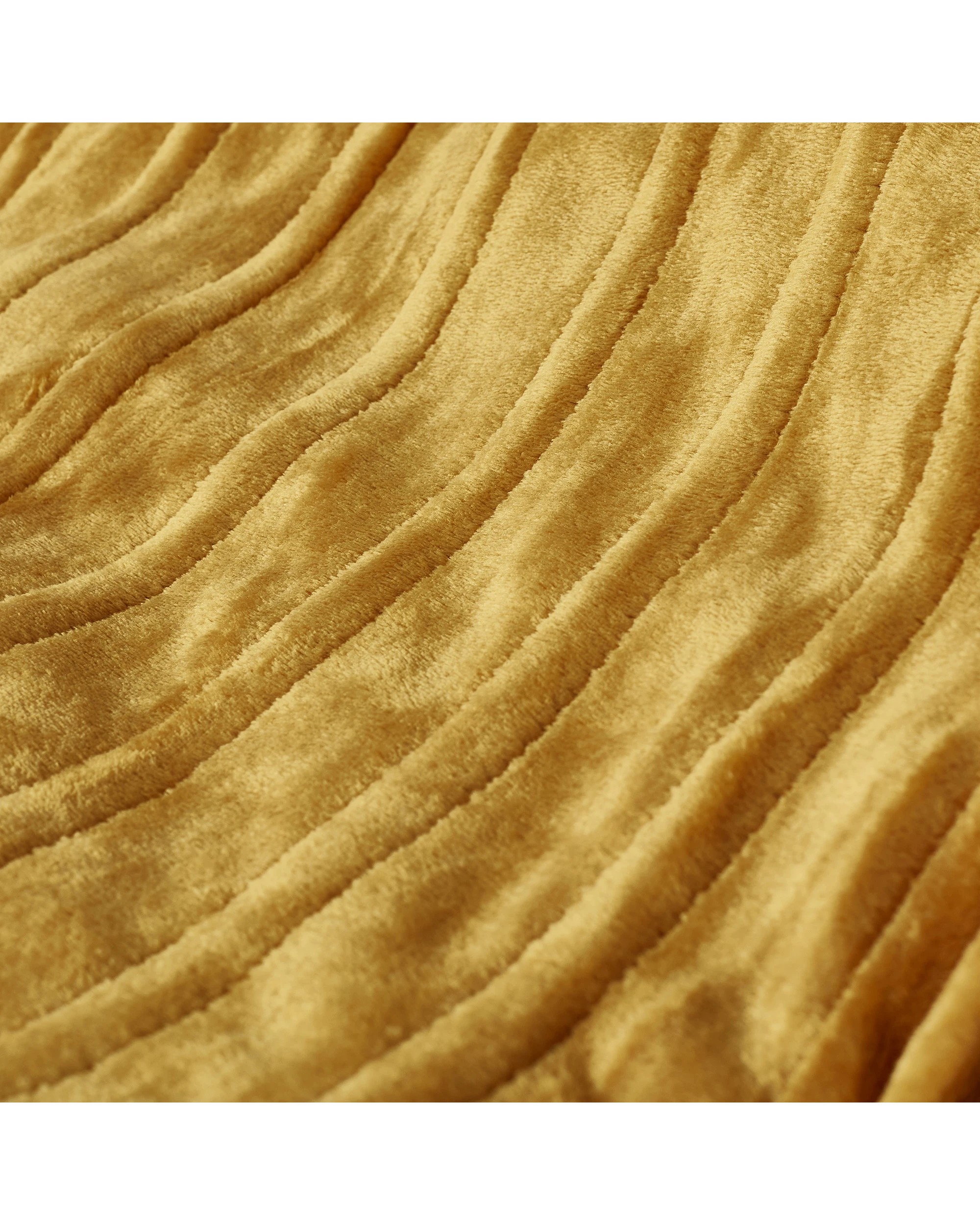 5 Dreamaker Cirra Chunky Embossed Fleece Heated Throw 130x160cm - Mustard Gold, 5 of 10