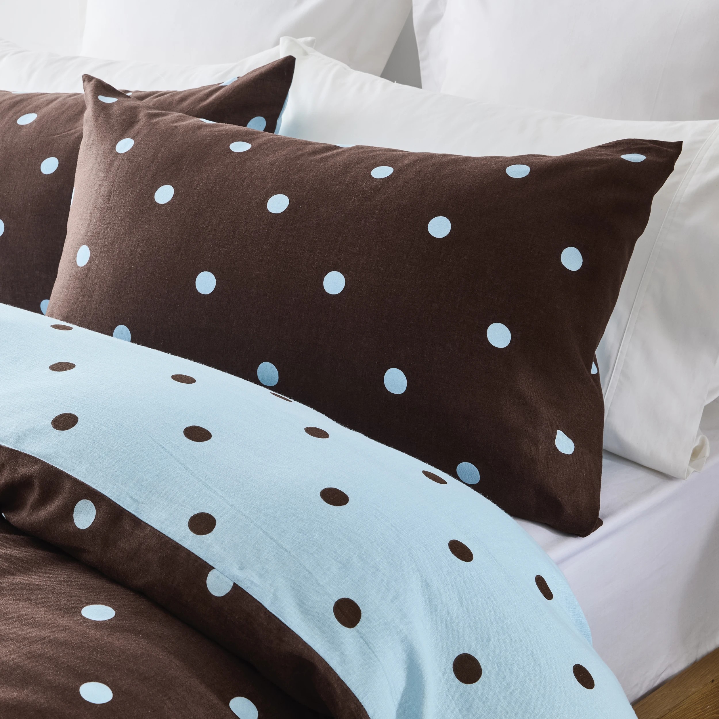 4 Polka Dot Linen Cotton Reversible Quilt Cover Set - King Bed, Chocolate and Blue, 4 of 8