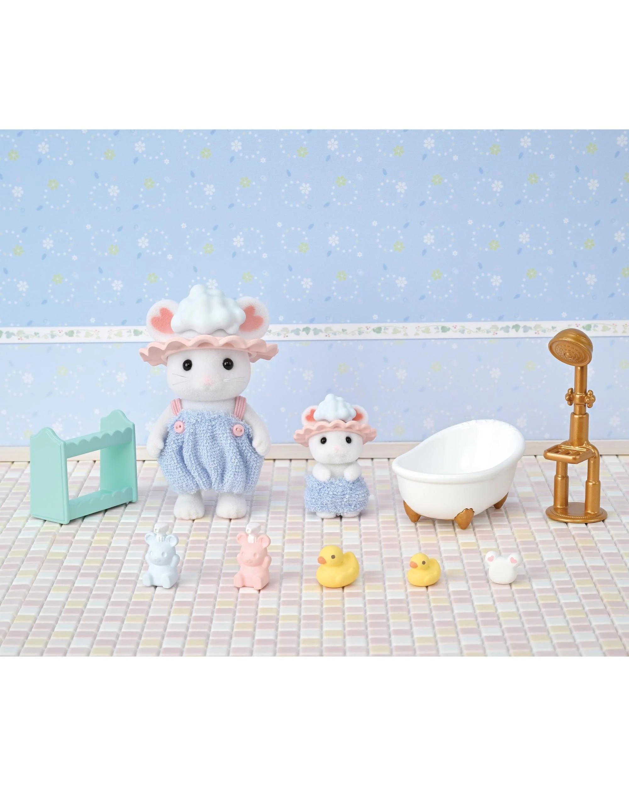 3 Sylvanian Families Bath Time Bubble Siblings, 3 of 8