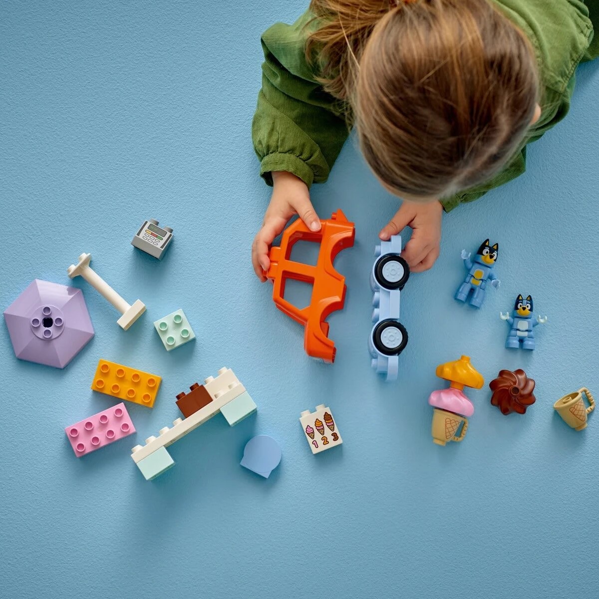 7 LEGO DUPLO Bluey Ice Cream Trip with Bluey 10458, 7 of 10