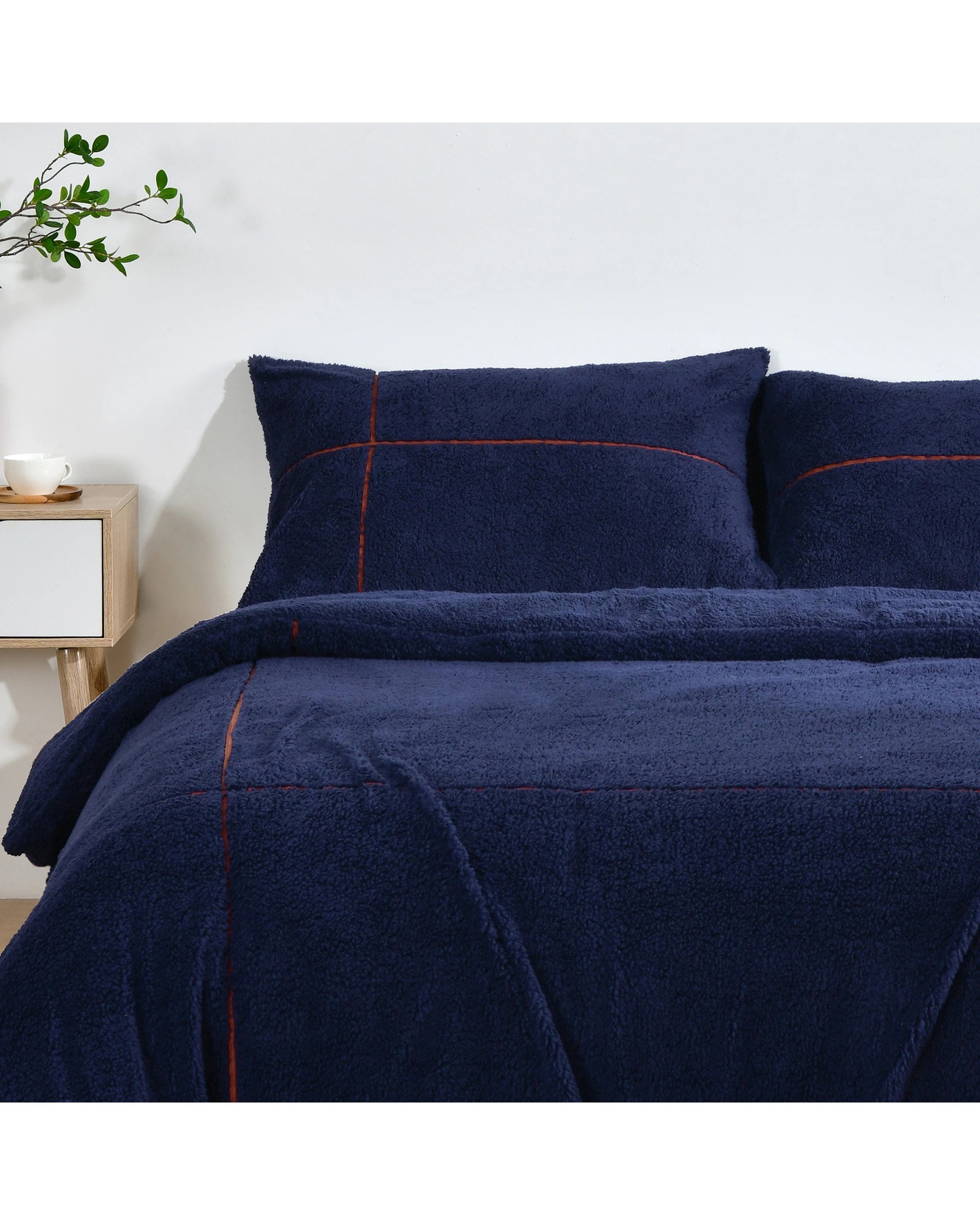 2 Dreamaker Jasper Teddy Fleece Quilt Cover Set - King Bed - Midnight Blue, 2 of 8